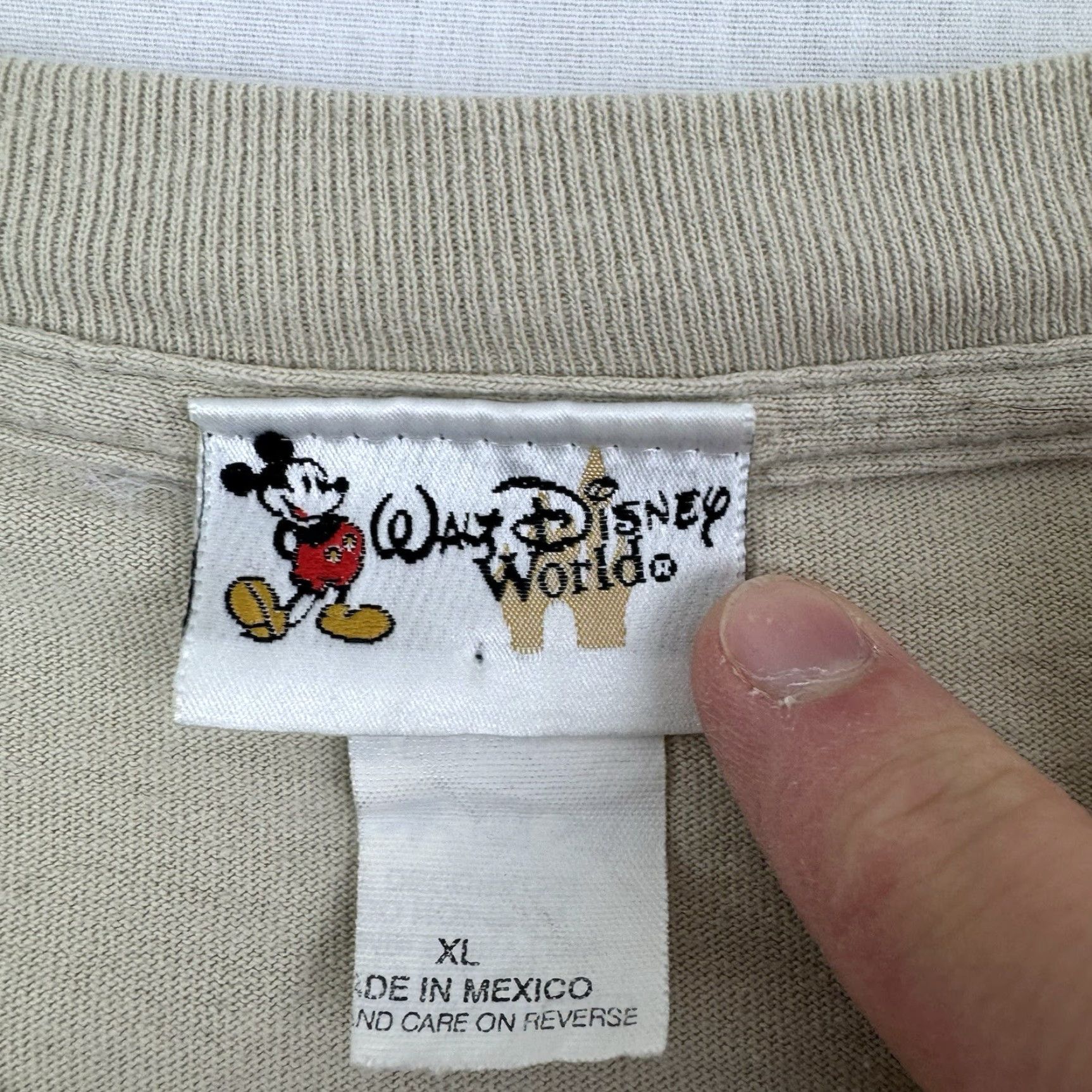 Disney VINTAGE Mickey Mouse T-Shirt Adult XL Tan Disney World Cartoon 90s Y2K Graphic Mens Size US XL / EU 56 / 4 - 7 Thumbnail
