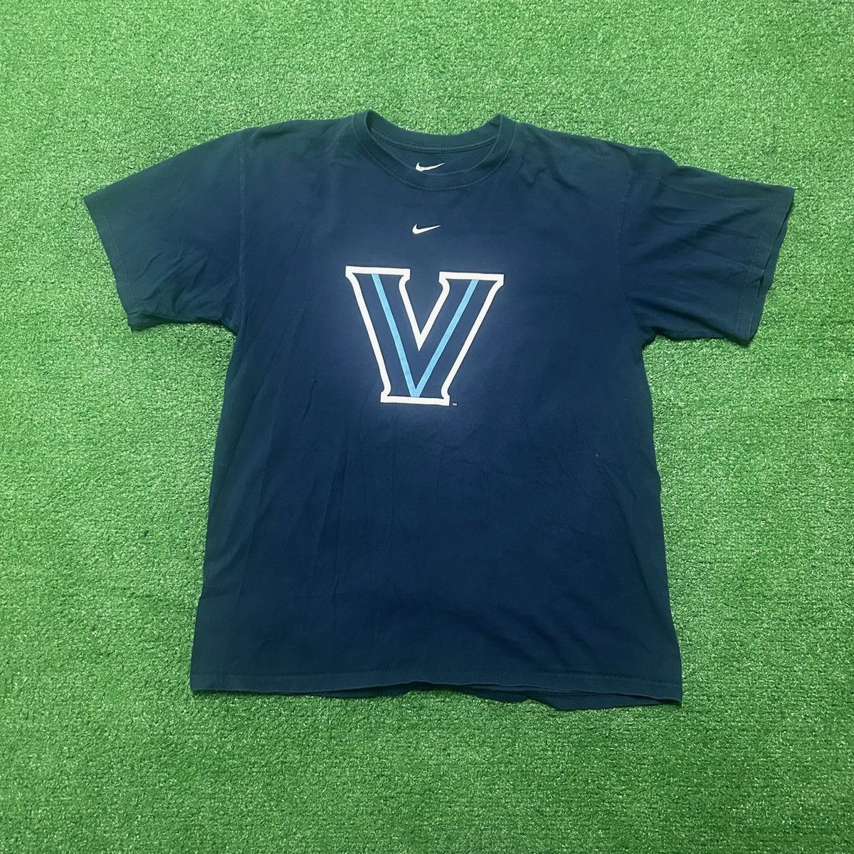 Nike Men’s size large Blue Villanova Nova Nation T-shirt Size US L / EU 52-54 / 3 - 3 Thumbnail