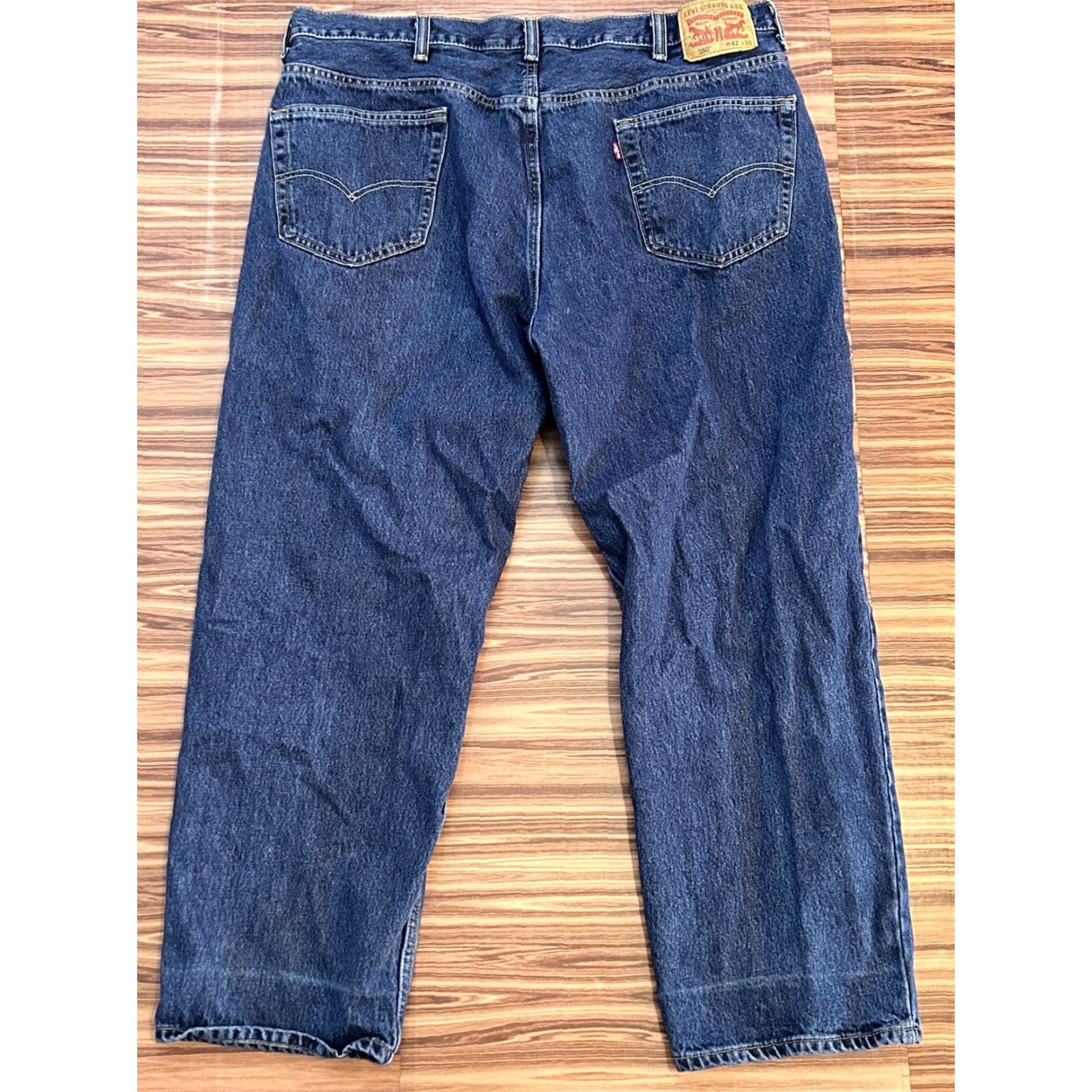 Levi's Levi’s 550 Jeans Men 42x30 Relaxed Fit Tapered Leg Medium Wash Denim Blue 5-Pocket Zip Logo Size US 42 / EU 58 - 2 Thumbnail