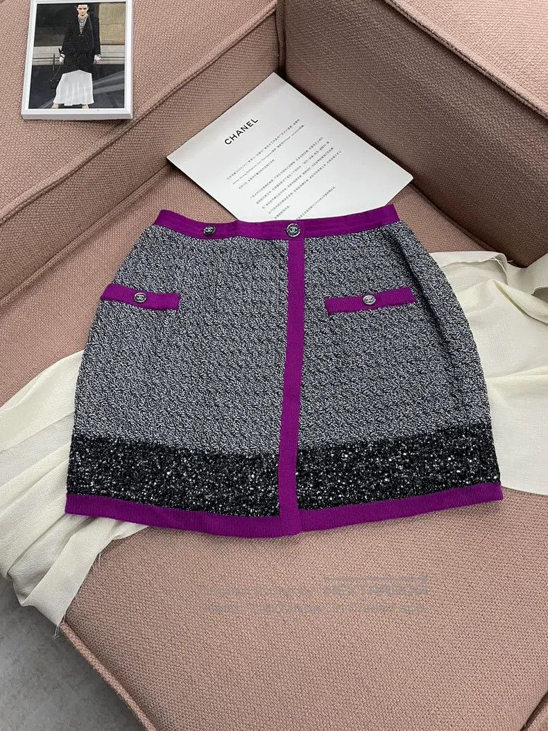Chanel Chanel 21k purple gray hem sequin skirt Size 25" / US 0 / IT 36 - 1 Thumbnail