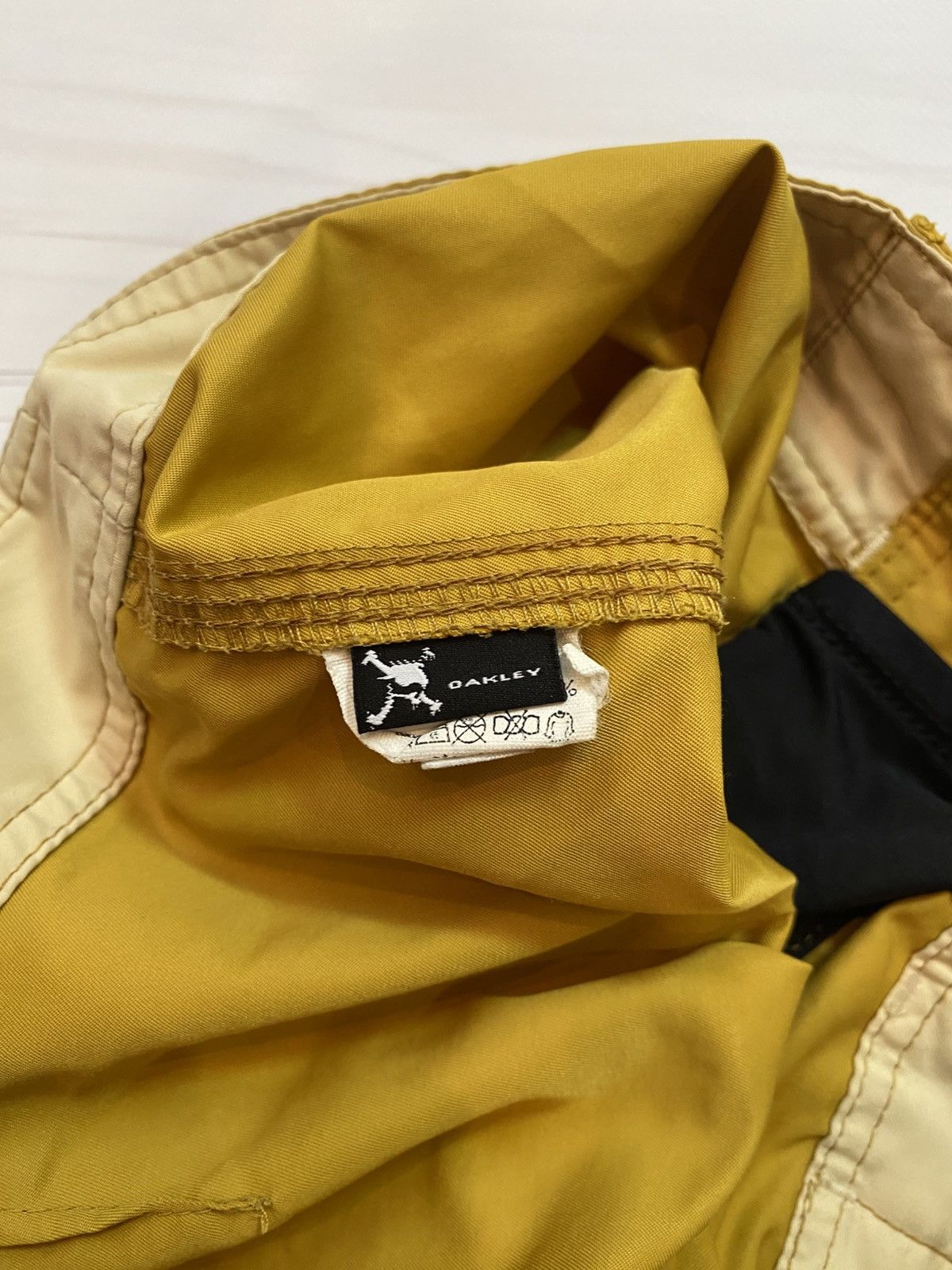 Oakley Oakley gorpcore surf y2k big logo shorts Surf Skate Outdoor Size US 34 / EU 50 - 4 Thumbnail