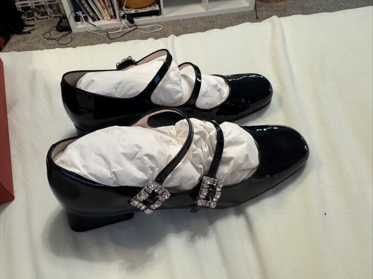 Roger Vivier ROGER VIVIER Mini Très Vivier patent leather Mary Jane pumps Size US 6.5 / IT 36.5 - 4 Thumbnail