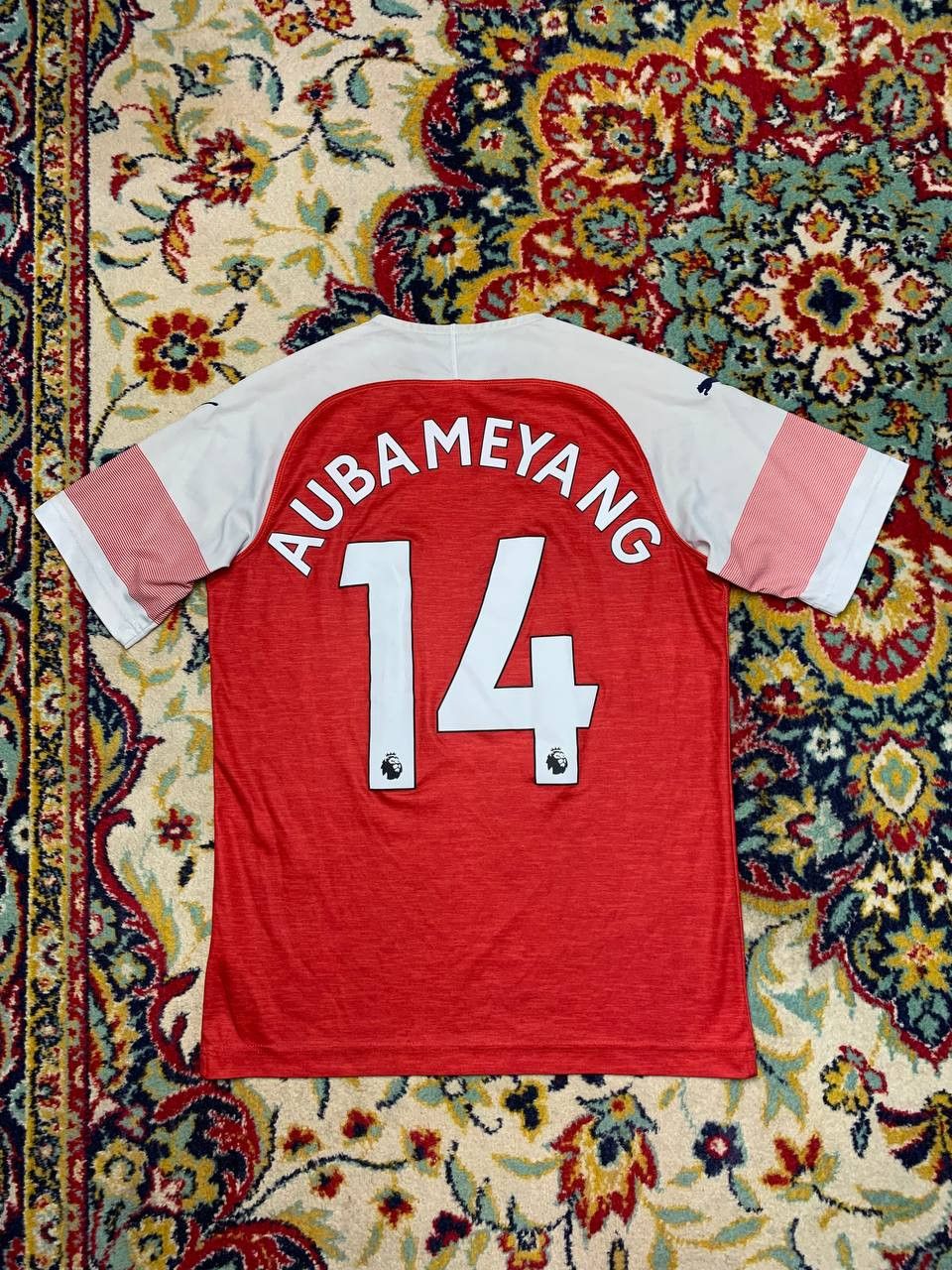 Puma ARSENAL 2018 19 HOME FOOTBALL SHIRT SOCCER JERSEY Aubameyang Size US S / EU 44-46 / 1 - 2 Thumbnail