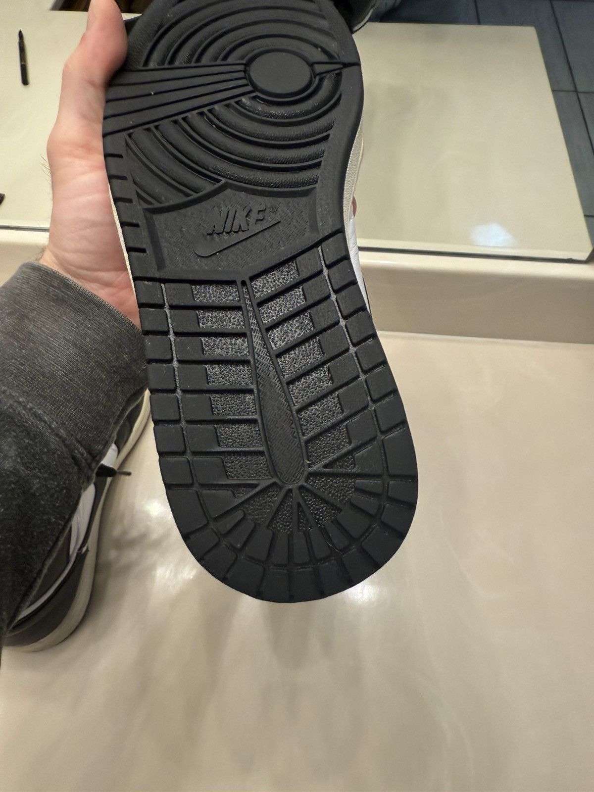 Nike Air Jordan 1 Retro Countdown Black and White Size US 9.5 / EU 42-43 - 10 Thumbnail
