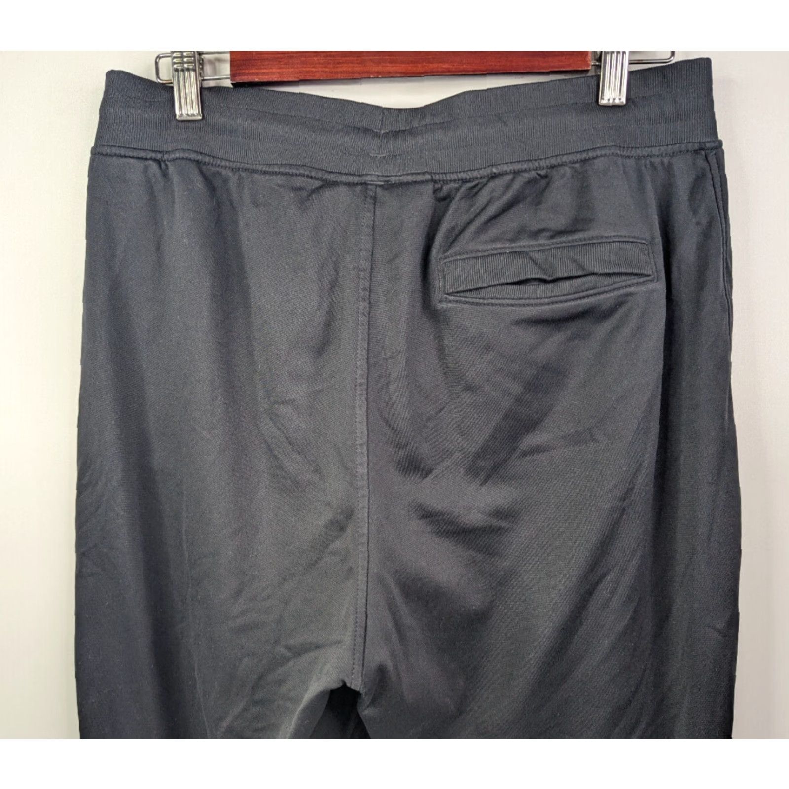 Under Armour Under Armour Joggers Pants Mens Large Black Sports Style Lounge Gym 1290261 Size US 33 - 6 Thumbnail