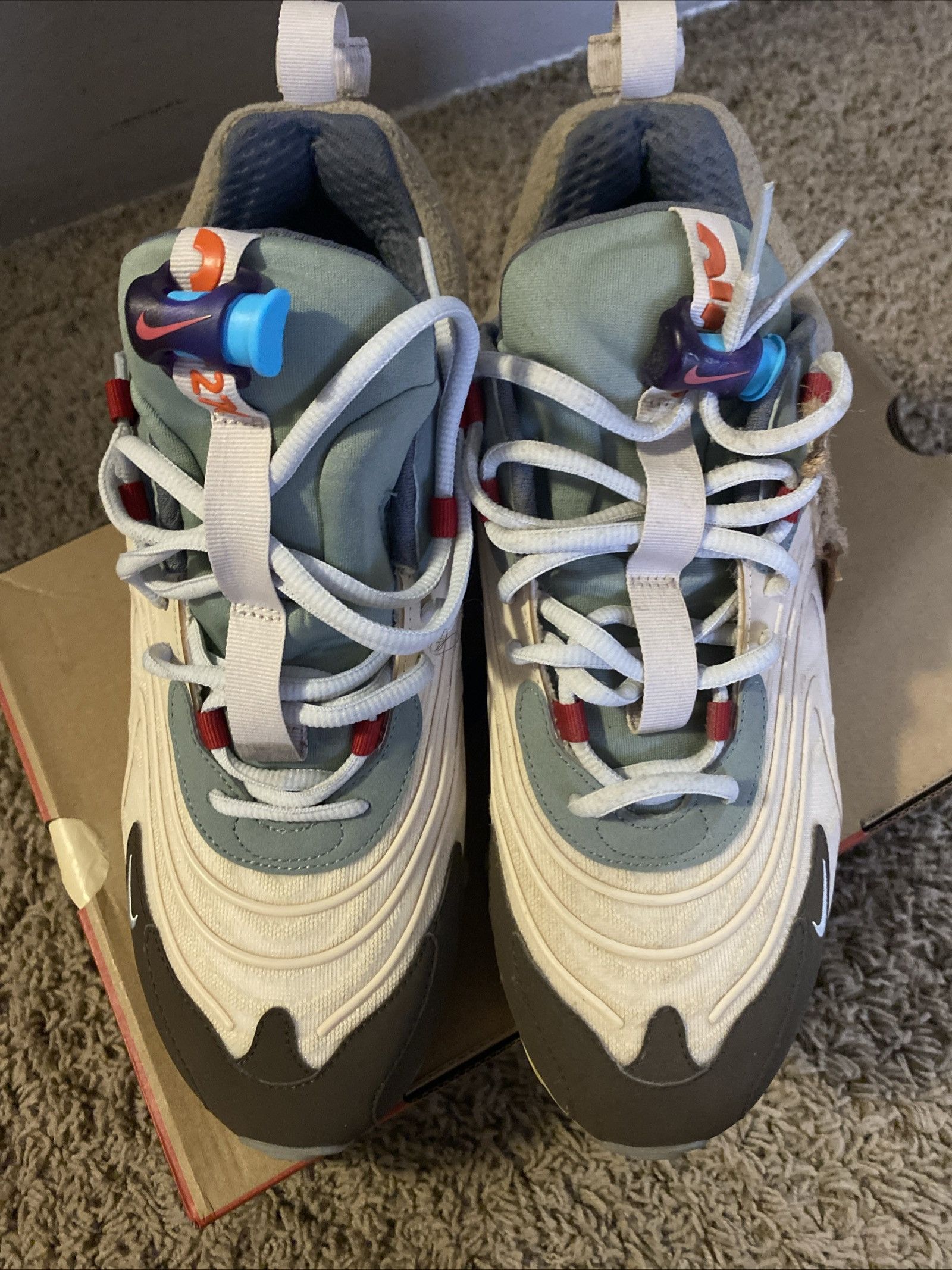 Nike × Travis Scott Nike X Travis Scott air max 270 cactus trails Size US 10.5 / EU 43-44 - 2 Thumbnail