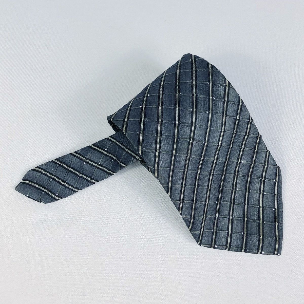 Yves Saint Laurent Rare Vintage Yves Saint Laurent YSL Silk Tie Size ONE SIZE - 9 Thumbnail