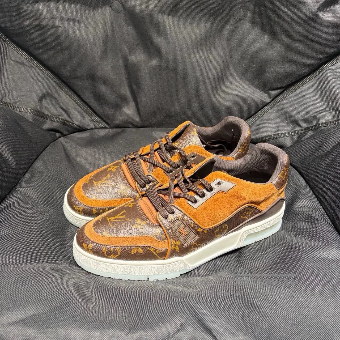 Louis Vuitton Louis Vuitton LV Trainer. Size US 8.5 / EU 41-42 - 6 Thumbnail