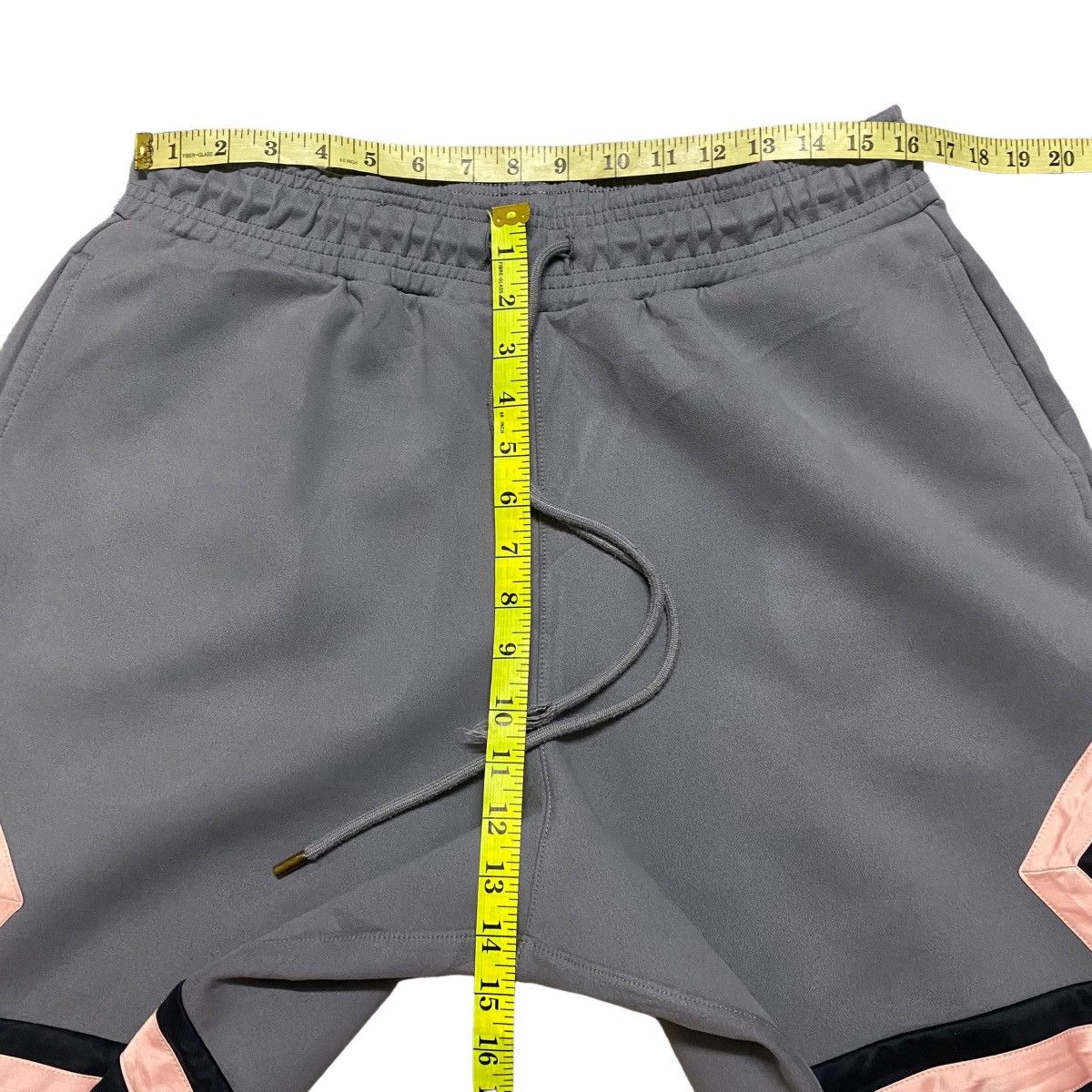 Jordan Brand Air Jordan Remastered Diamond Shorts Size US 34 / EU 50 - 13 Thumbnail