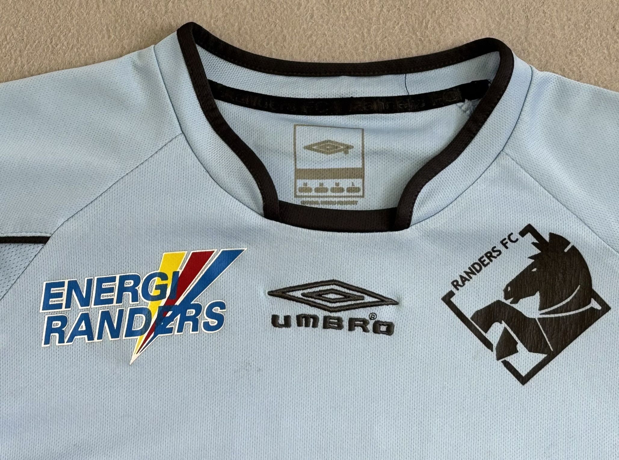 Umbro Randers FC 2008/2009 Umbro Football Jersey Size S Size US S / EU 44-46 / 1 - 7 Thumbnail
