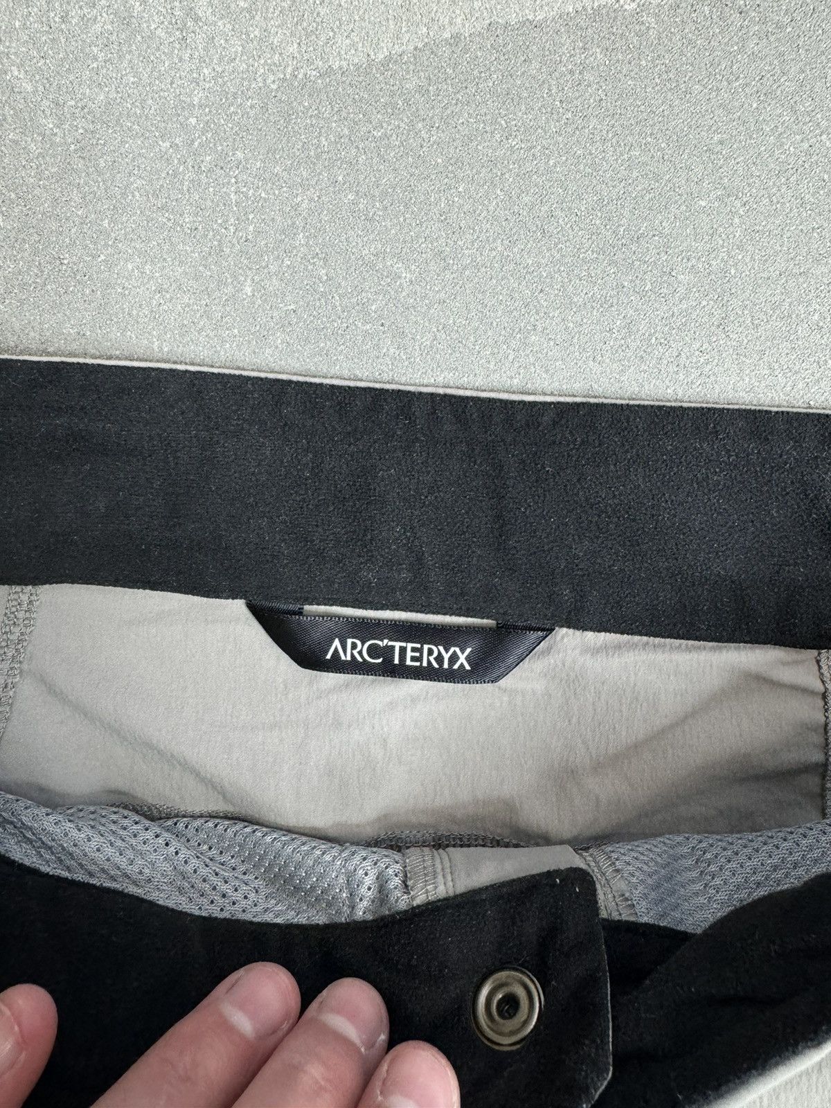 Arc'teryx Arc’tereyx nylon waterproof cargo pants Size 25" / US 0 / IT 36 - 5 Thumbnail