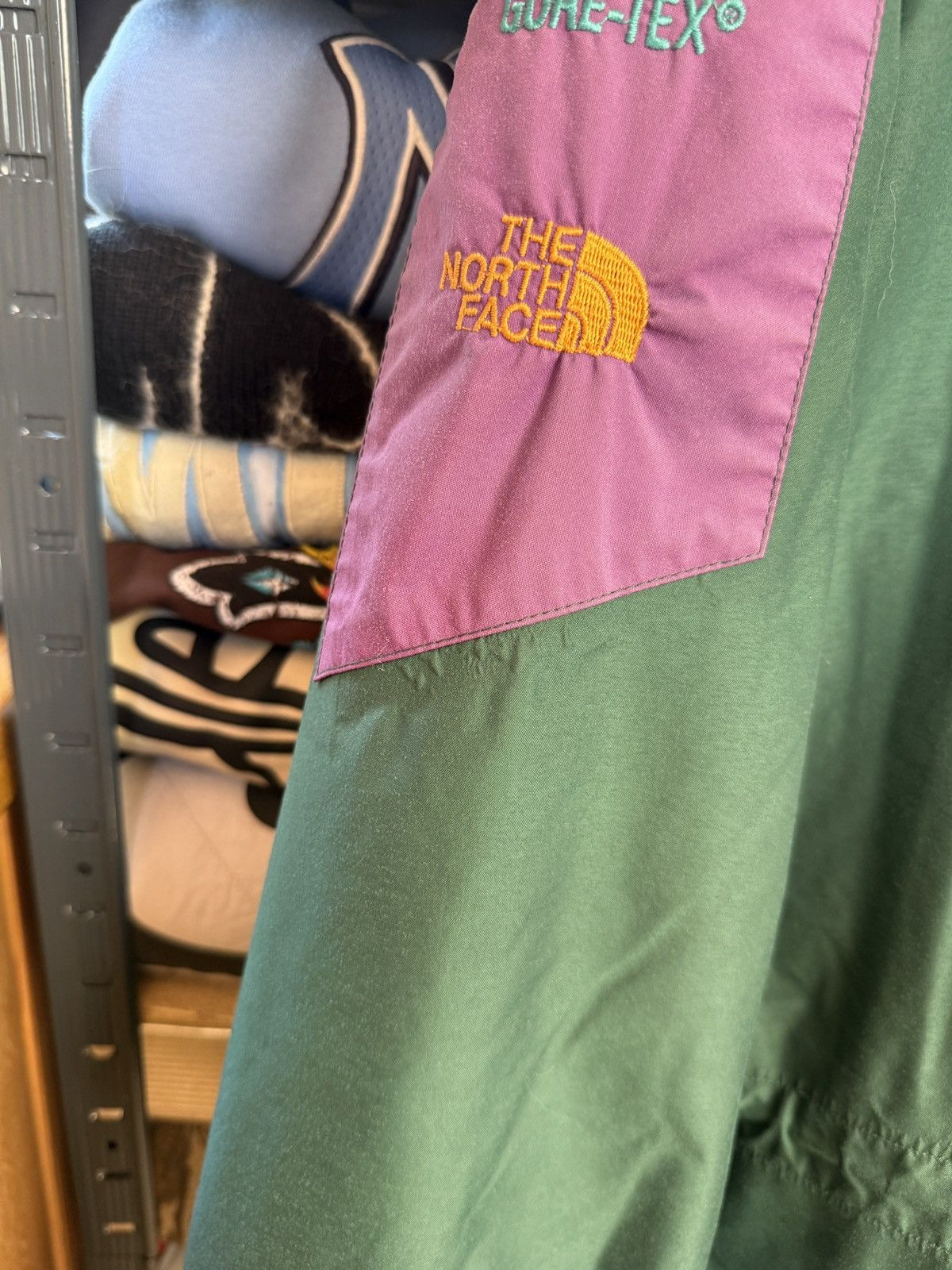 The North Face The North Face vintage Purple jacket TNF Gore-Tex Mountain Size US L / EU 52-54 / 3 - 8 Thumbnail