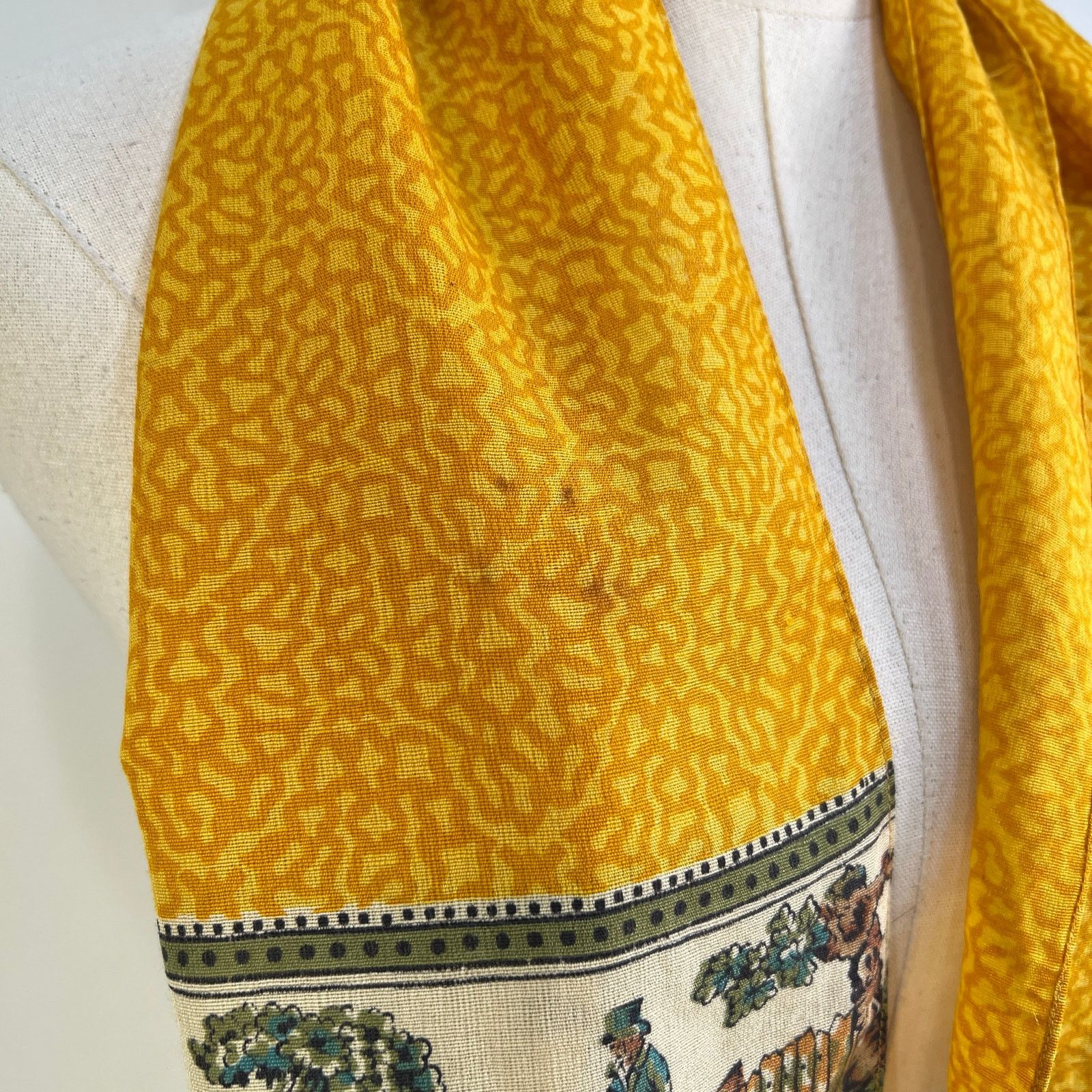 Liberty Vintage Liberty of London Yellow Scarf Hunting Motif Size ONE SIZE - 5 Thumbnail