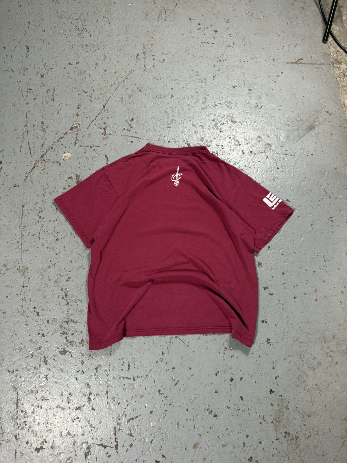 Nike Vintage Thrashed Nike Witness College Tee Size US M / EU 48-50 / 2 - 7 Thumbnail