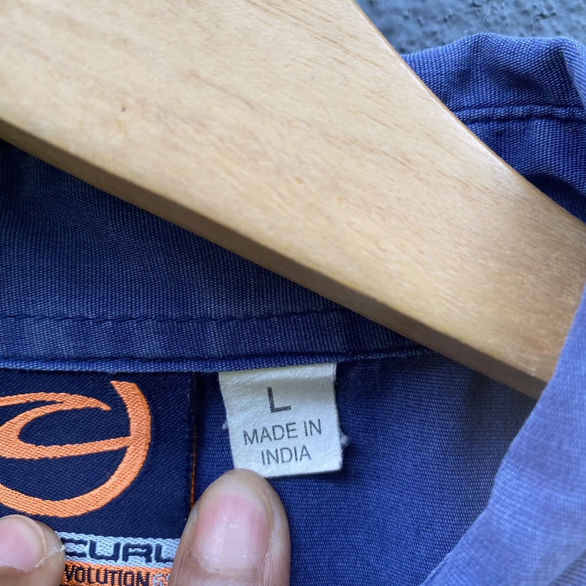 Ripcurl Thrashed Faded Vintage Y2K RipCurl Surf ERD GRUNGE SHIRT Size US L / EU 52-54 / 3 - 5 Thumbnail