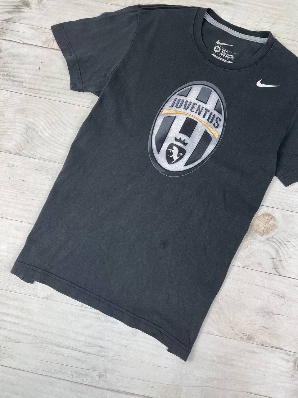 Nike Vintage Nike Juventus 00s Big Logo T Shirt Football Size US M / EU 48-50 / 2 - 4 Thumbnail
