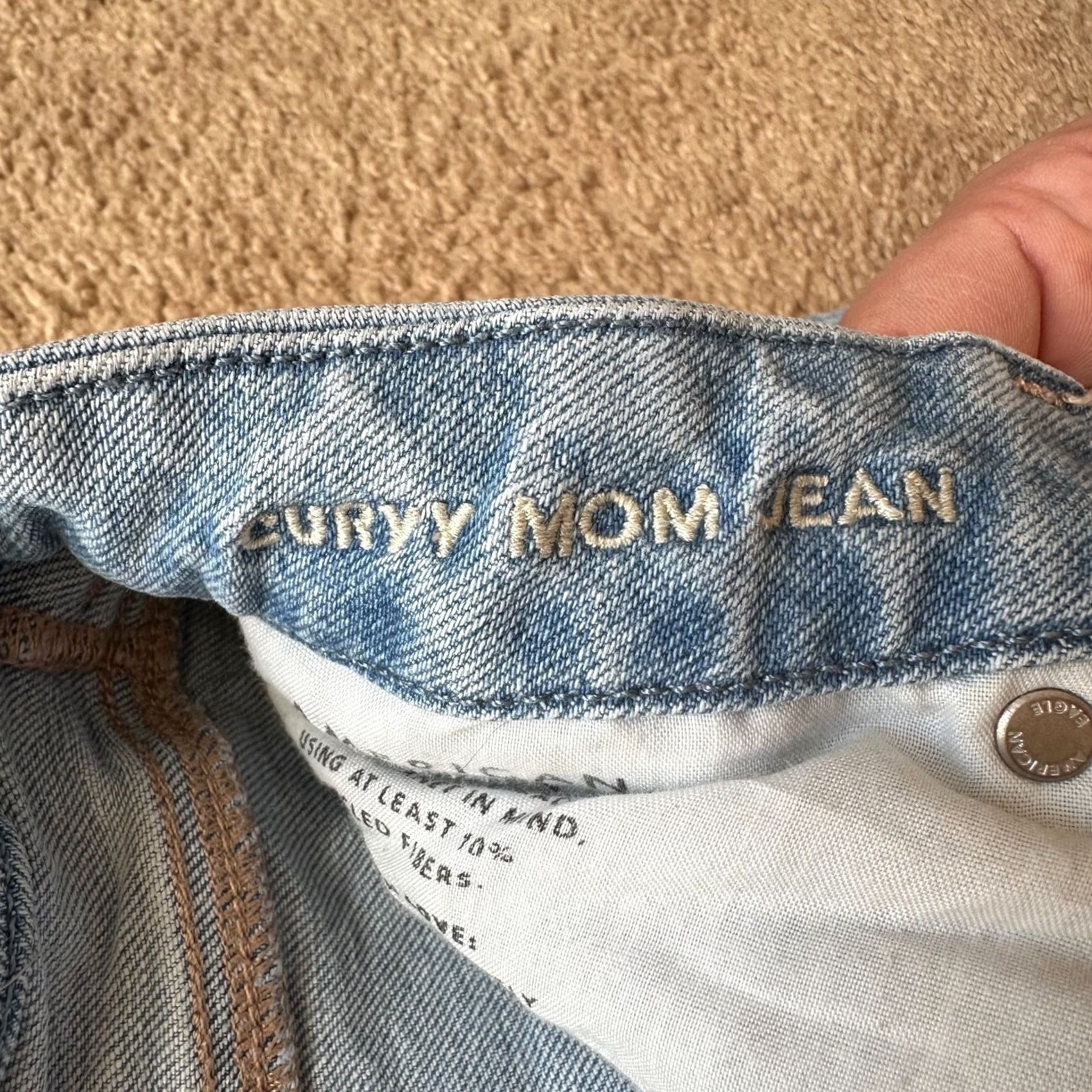 American Eagle Outfitters American Eagle Jeans Womens 6 Mom Jean Distressed Mid Rise Blue Size 28" / US 6 / IT 42 - 6 Thumbnail