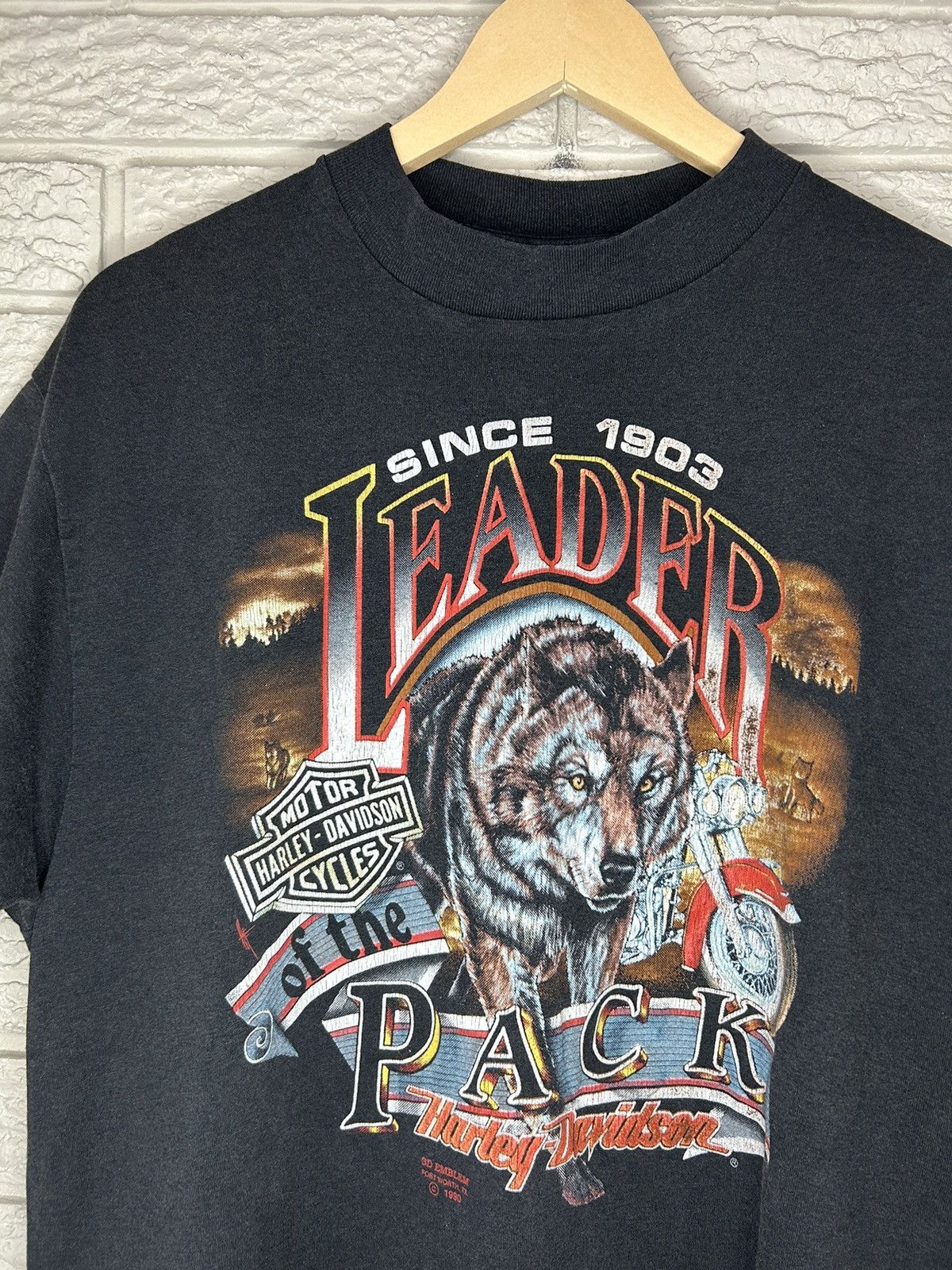 Harley Davidson Vintage 90s Harley Davidson 3D Emblem Leader Of The Pack T Size US XL / EU 56 / 4 - 5 Thumbnail
