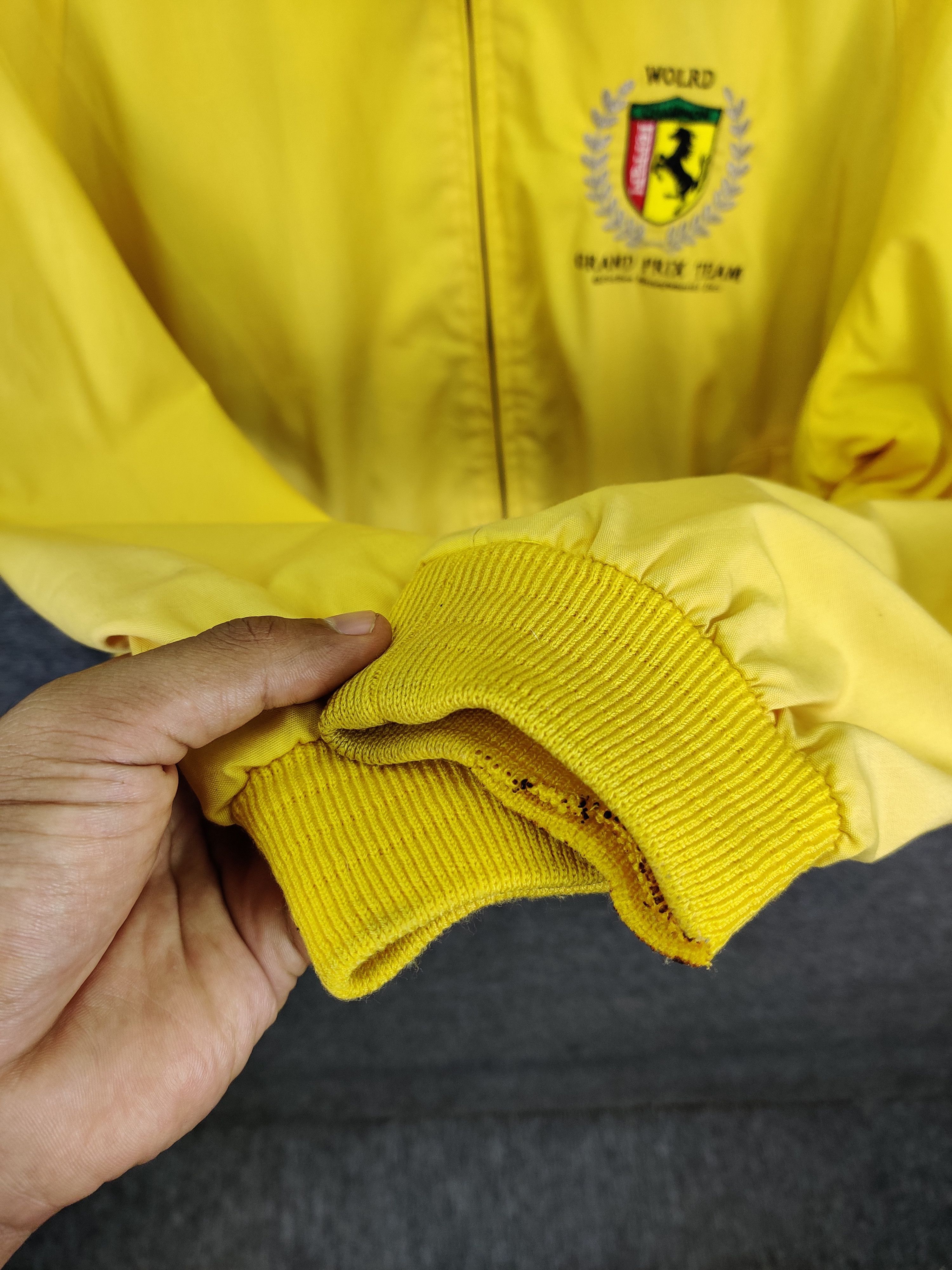 Ferrari Vintage 90s Ferrari Grand Prix Team Racing Jacket Size US L / EU 52-54 / 3 - 11 Thumbnail