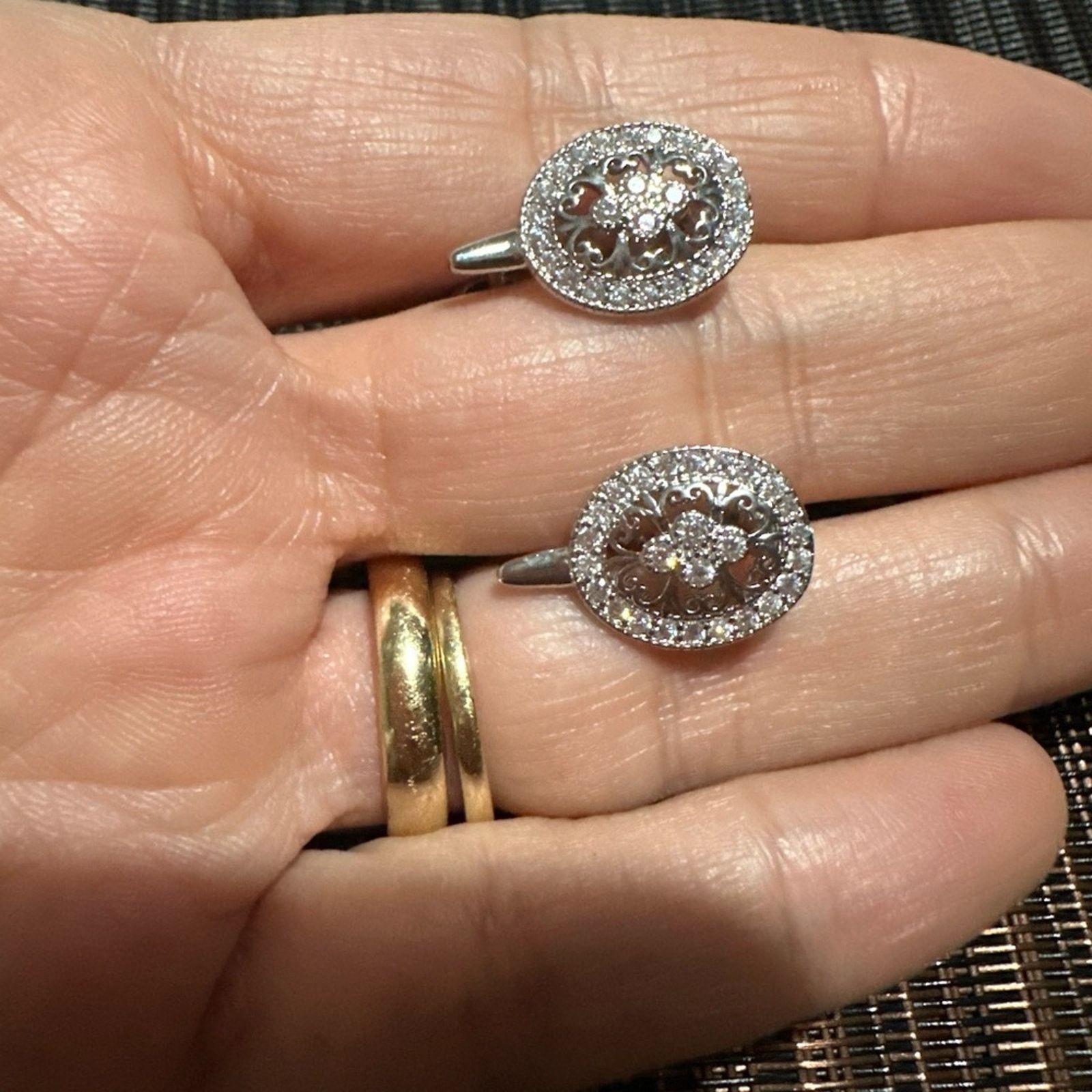Other Oval Zircon Oval Stud Earrings Size ONE SIZE - 3 Thumbnail