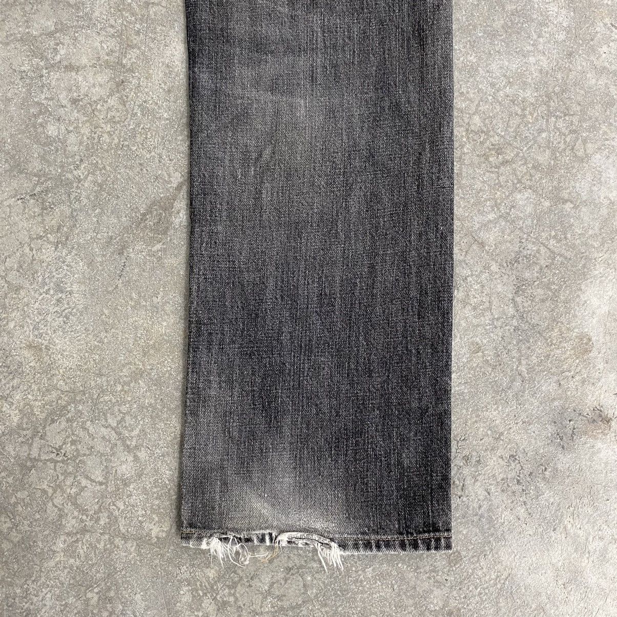 Levi's VTG 2003 Levi’s 505 Faded Grey Denim Jeans Size US 32 / EU 48 - 20 Thumbnail