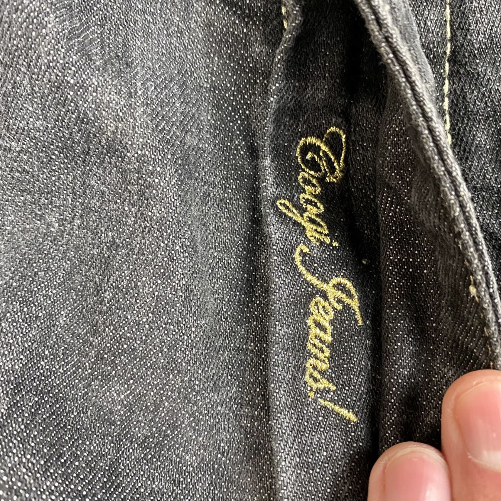 Coogi VINTAGE COOGI 90s EMBROIDERED VIRGIN MARY BLACK DENIM JEANS 40X34 MENS Size US 40 / EU 56 - 7 Thumbnail