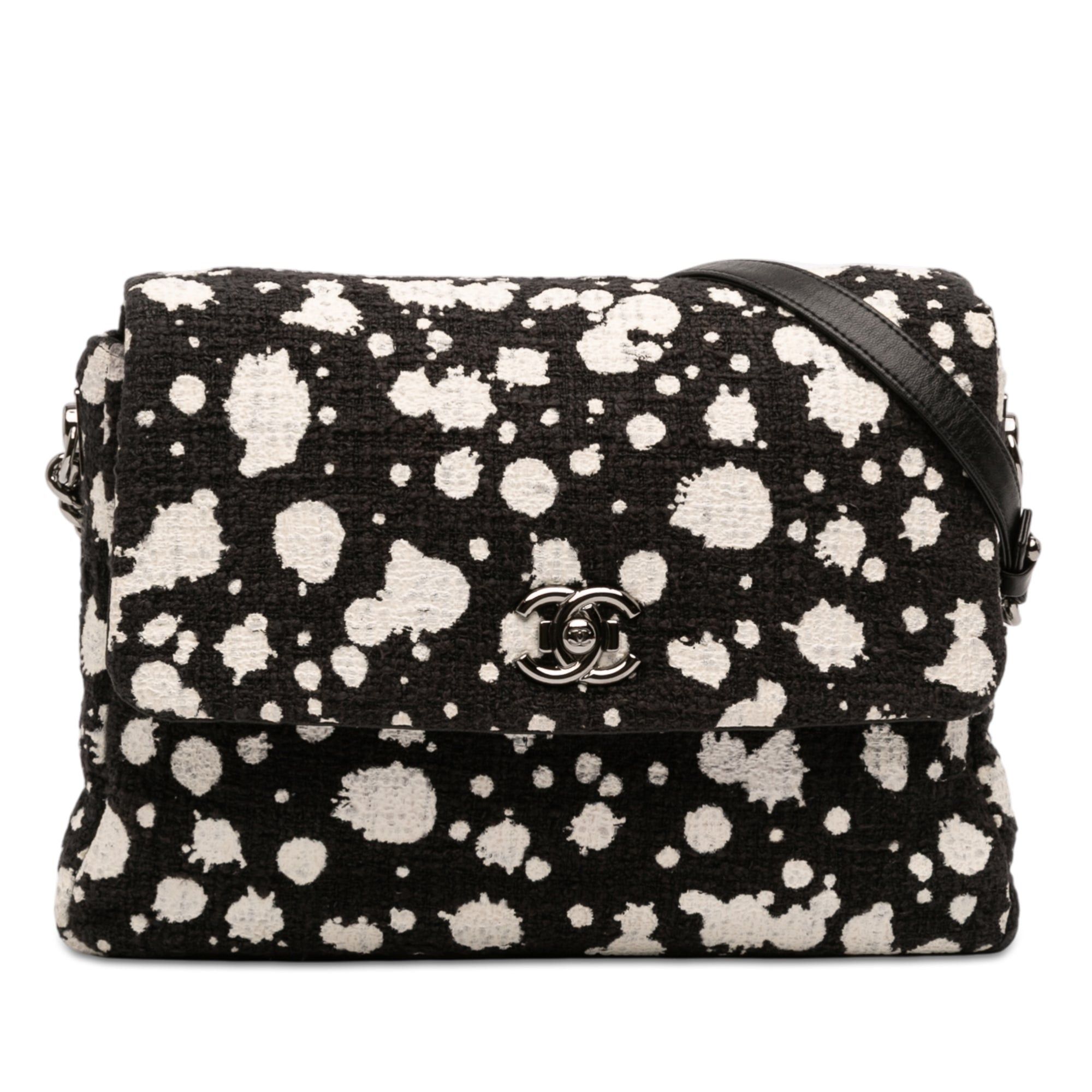 Chanel CC Tweed Paint Splatter Flap Size ONE SIZE - 1 Thumbnail