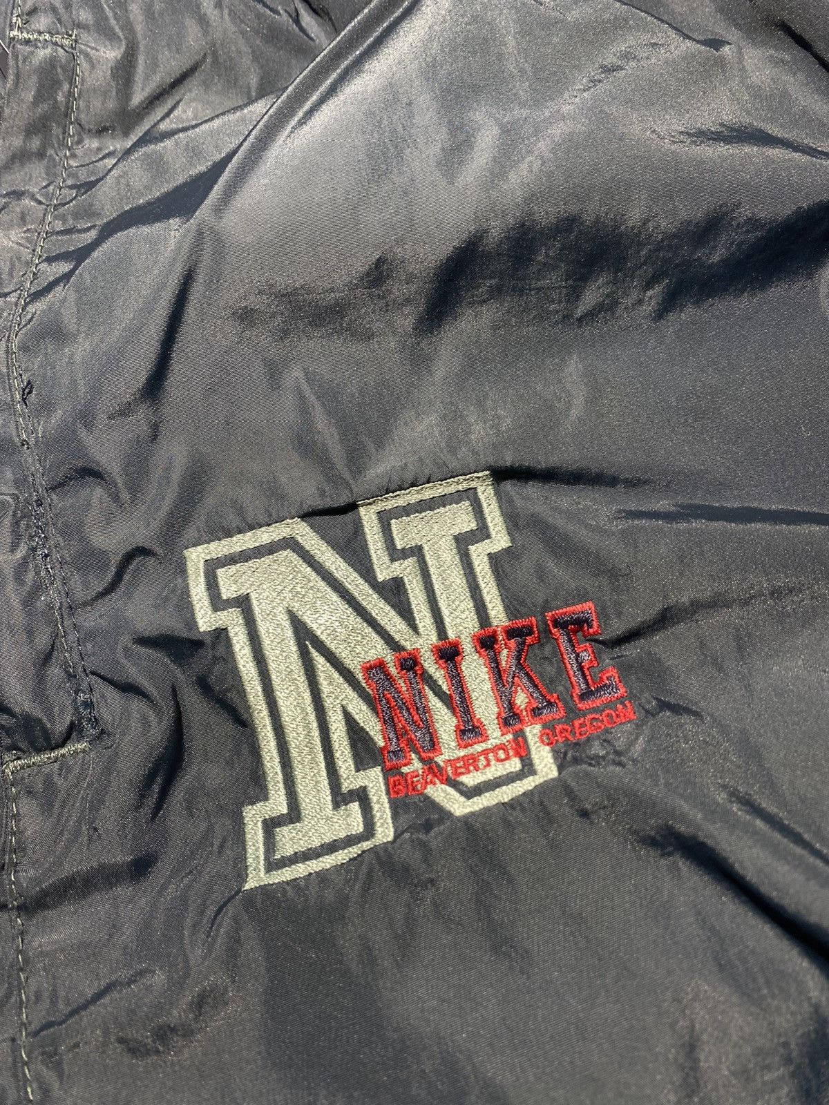 Nike × Vintage Vintage Nike Nylon Beaverton Oregon Track Pants L Size US 34 / EU 50 - 3 Thumbnail