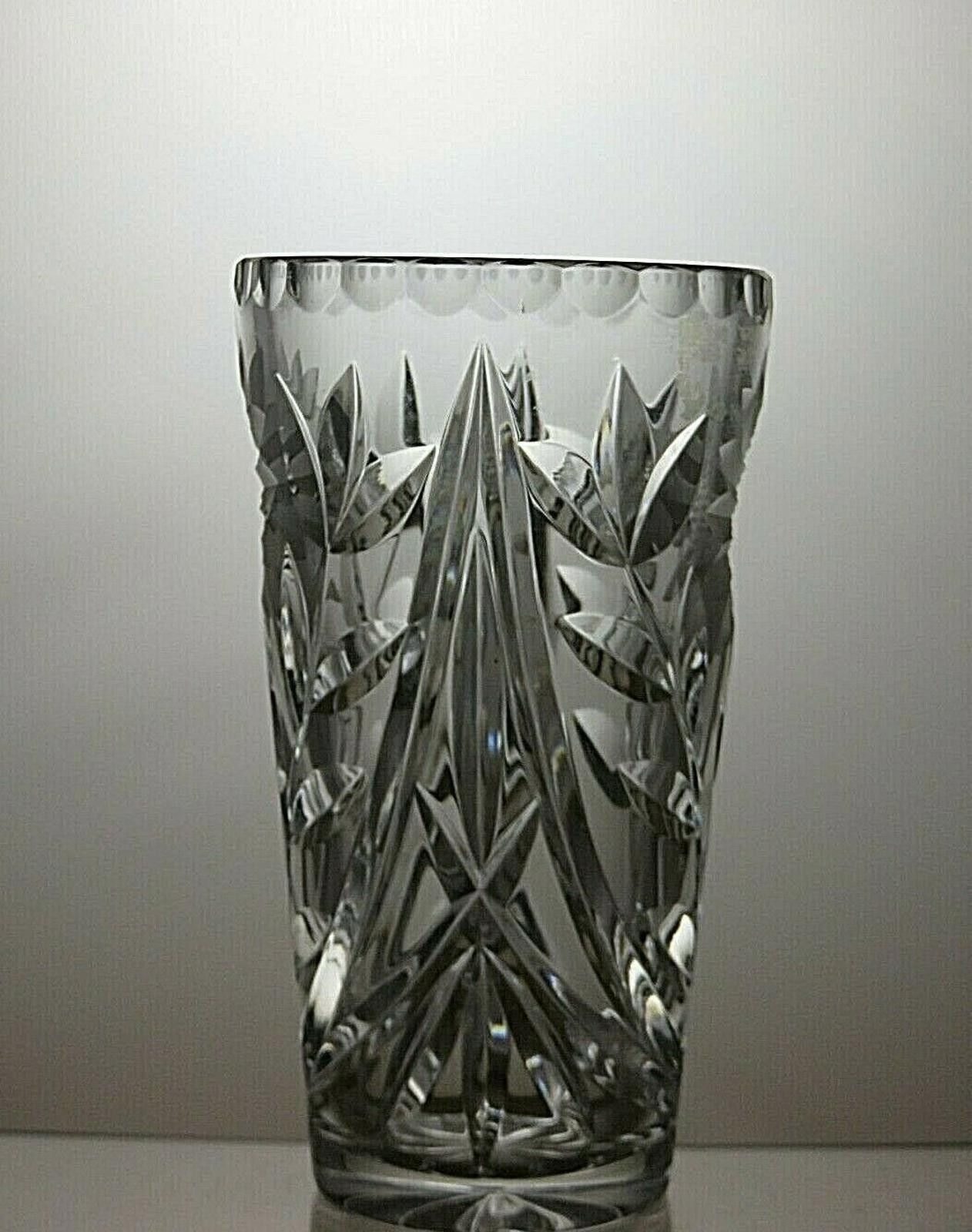 The Unbranded Brand Lovely Crystal Frosted Flower Cut Glass Vase 6 1/8" Size ONE SIZE - 4 Thumbnail