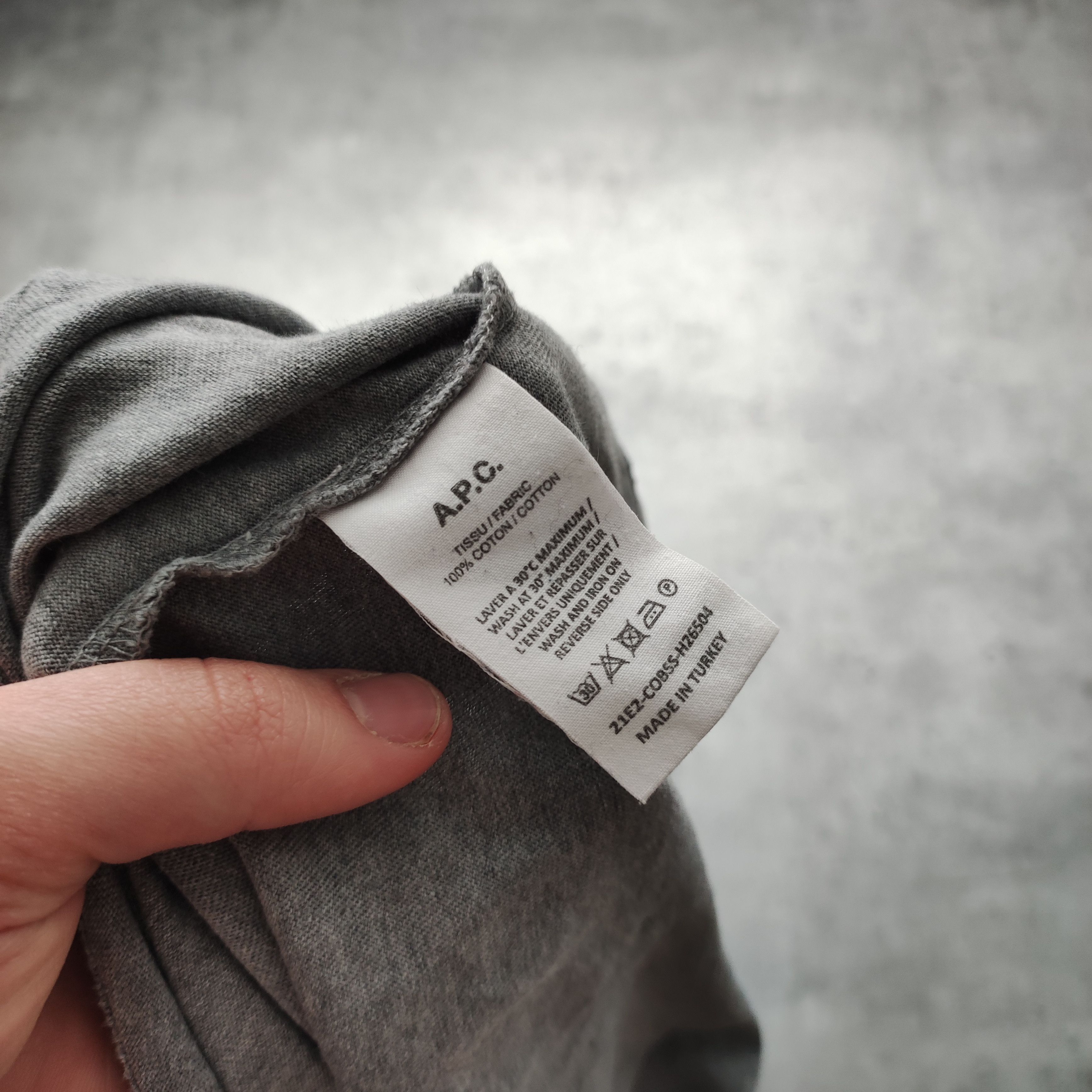 A.P.C. A.P.C Paris Classic Cotton Small Logo Tshirt Size US L / EU 52-54 / 3 - 8 Thumbnail