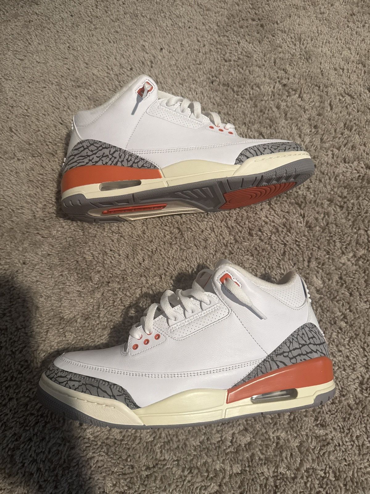 Jordan Brand Air Jordan 3 “Georgia Peach” Size US 12 / IT 42 - 2 Thumbnail