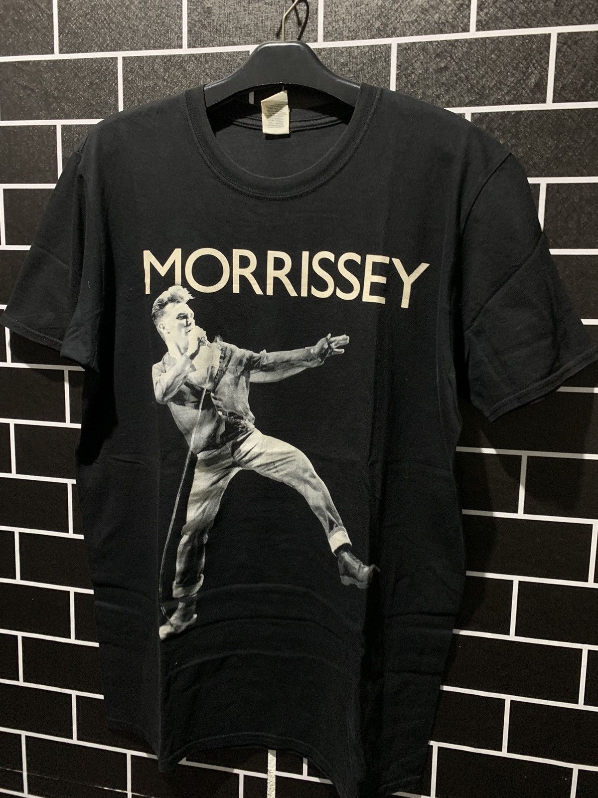 Band Tees Morrissey kicking Shirt,The Smiths,Johny Marr Size US L / EU 52-54 / 3 - 4 Thumbnail