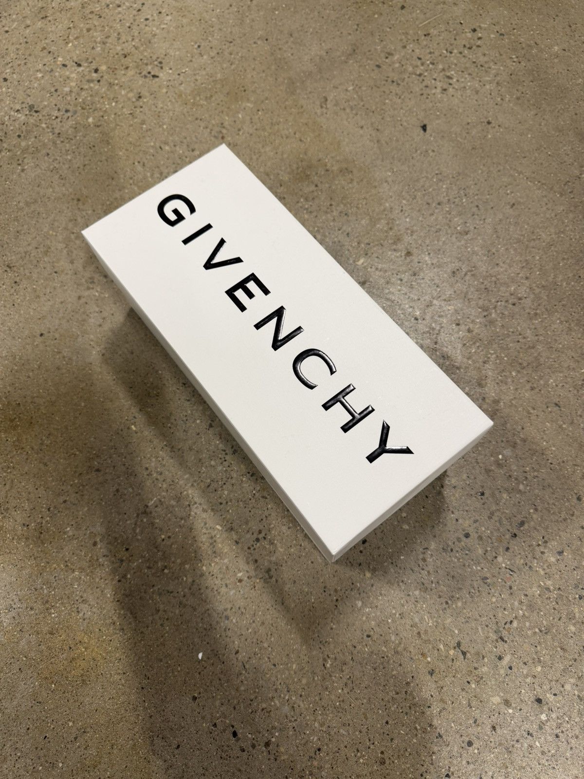Givenchy Givenchy Rubber Pool Slides NEW 475$ Size US 9 / EU 42 - 6 Thumbnail