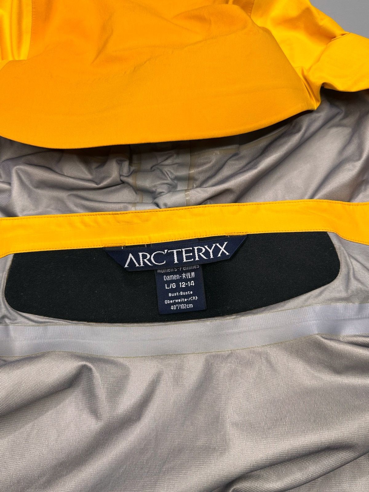 Arc'teryx Arc’teryx Orange Gore-Tex Jacket Gorpcore Outdoor Size L / US 10 / IT 46 - 15 Thumbnail