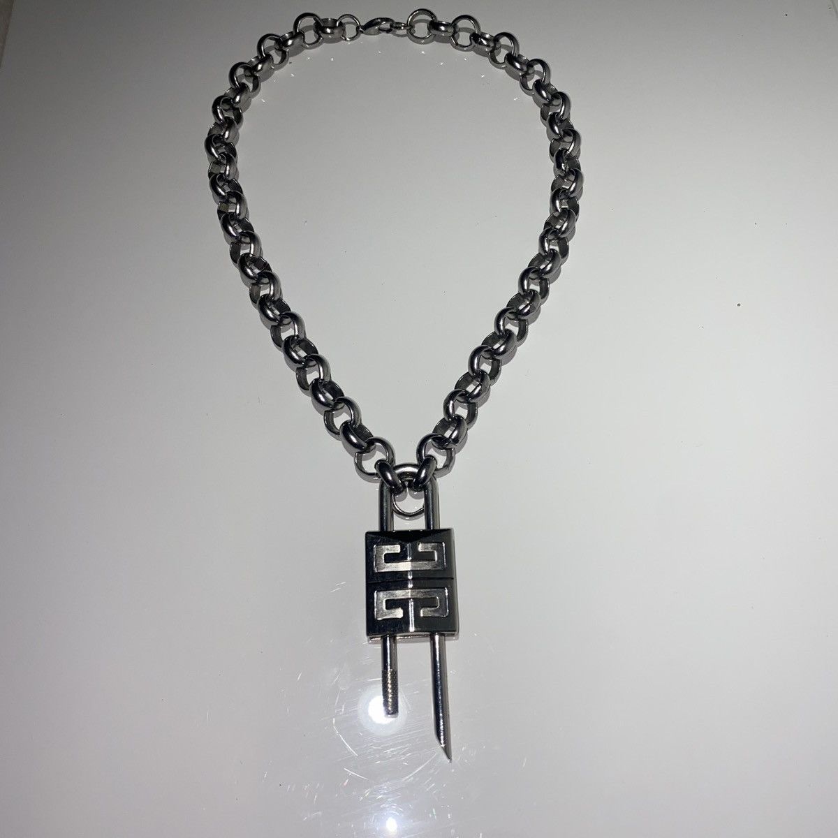Givenchy Givenchy X MMW FW21 Large Padlock Necklace Chain Size ONE SIZE - 4 Thumbnail
