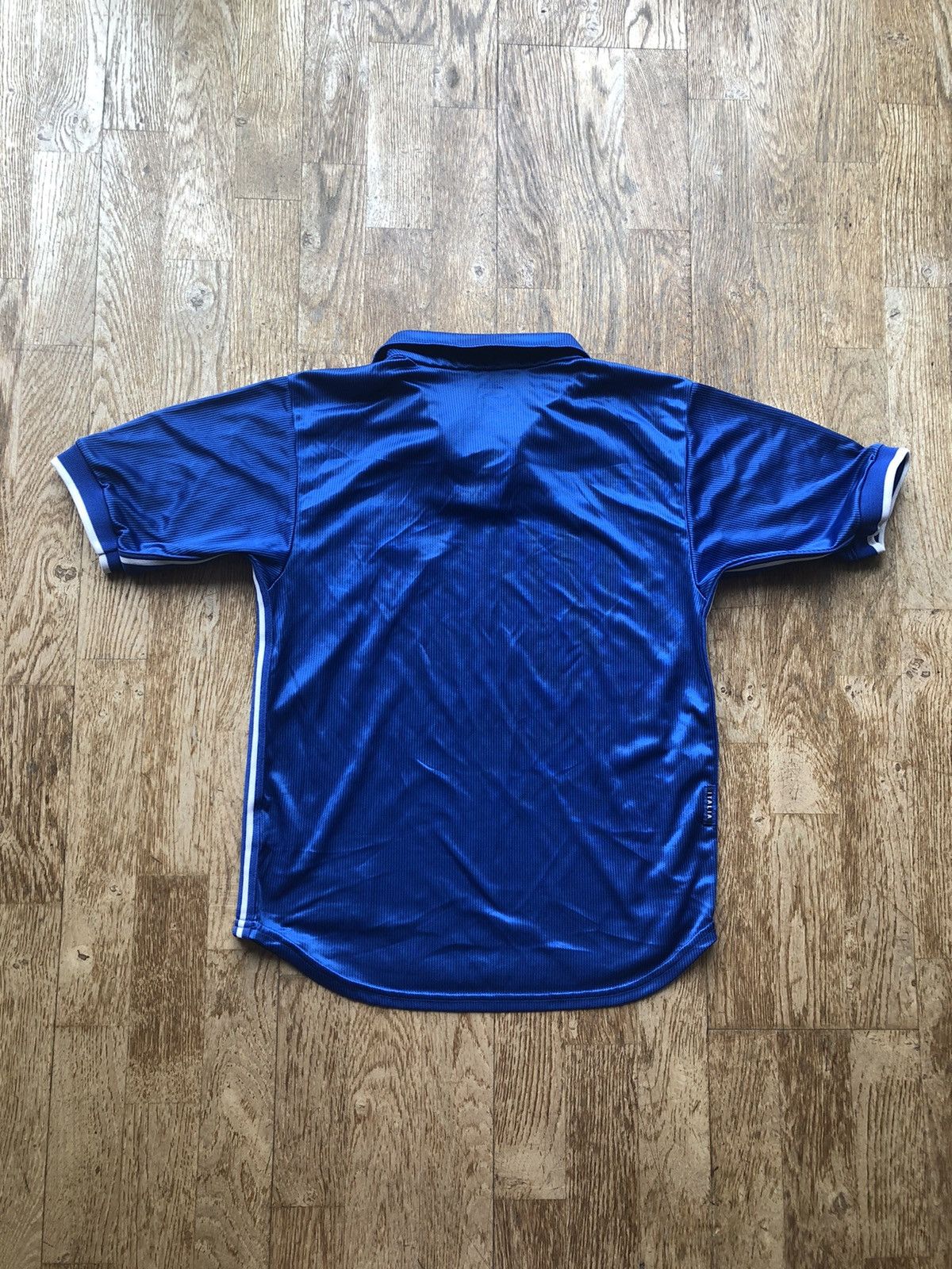 Nike RARE NIKE ITALY FOOTBALL VINTAGE NATIONAL SOCCER JERSEY Size US S / EU 44-46 / 1 - 2 Thumbnail