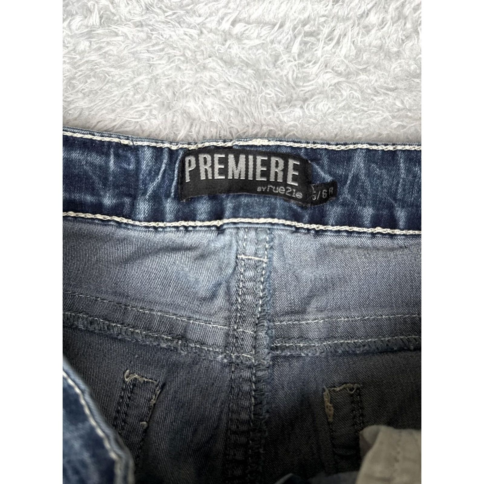 Vintage Premiere by rue21 Bootcut Jeans Juniors 5/6R Blue Low Rise Embroidered Lace Pocket 26x31 Womens Mens Girls Size 27" / US 4 / IT 40 - 6 Thumbnail