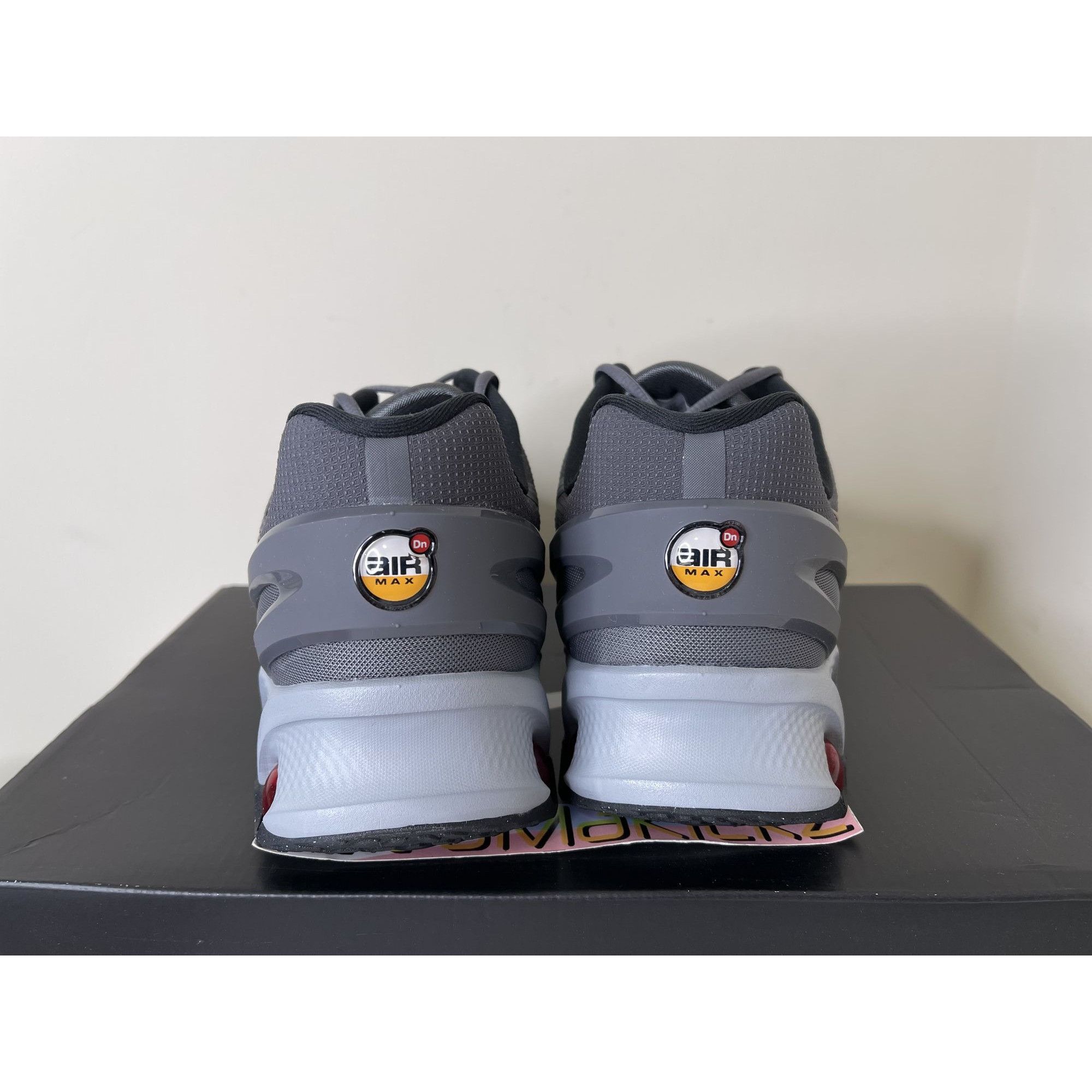 Nike Nike Air Max DN8 Iron Grey Bright Crimson Mens 12us Size US 12 / EU 45 - 5 Thumbnail