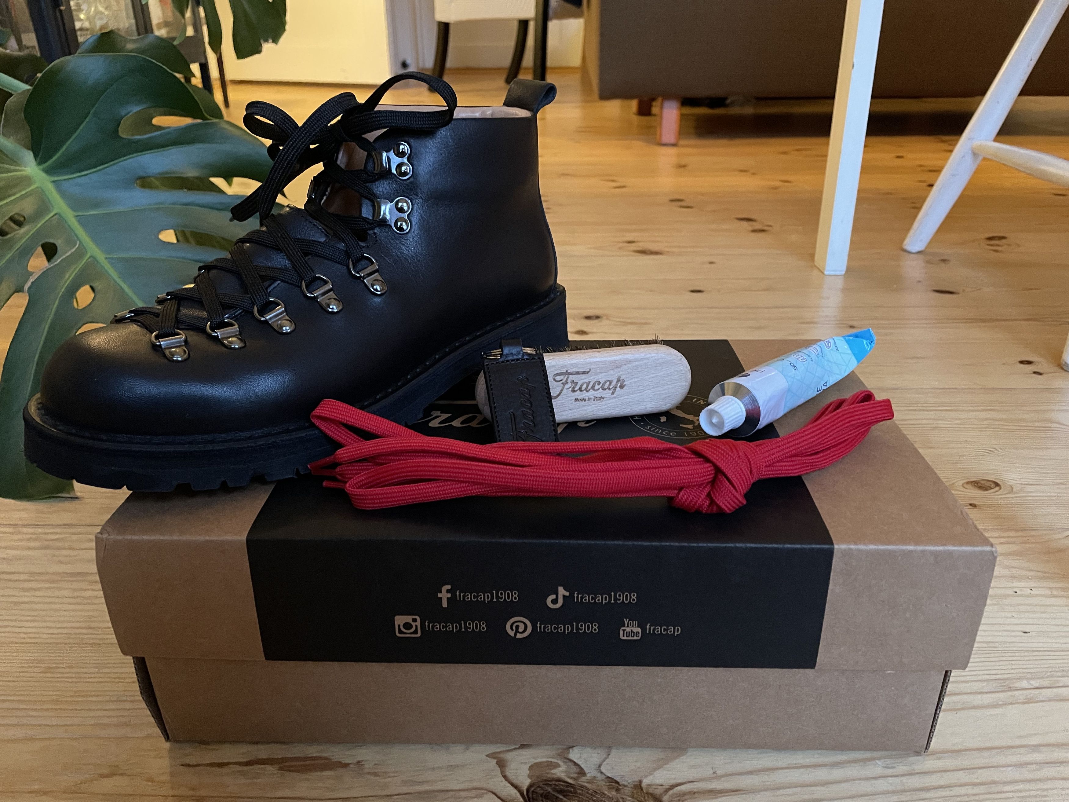 Fracap Fracap M120 Bold, black leather - size 43 (wide fit) Size US 10 / EU 43 - 6 Thumbnail