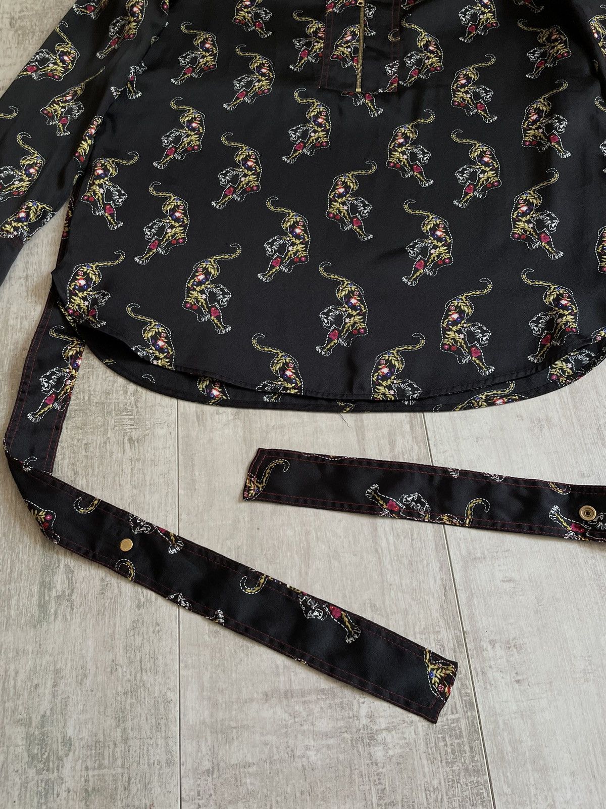 Sandro Sandro Blouses Kimono Tiger Print Monogram Japanese Style Size M / US 6-8 / IT 42-44 - 3 Thumbnail