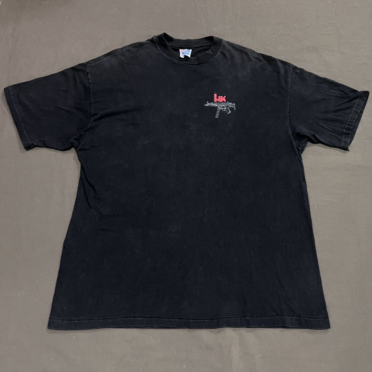 Vintage Vintage 90s MP5 HK Heckler Koch Tee XL Faded Gun Size US XL / EU 56 / 4 - 6 Thumbnail