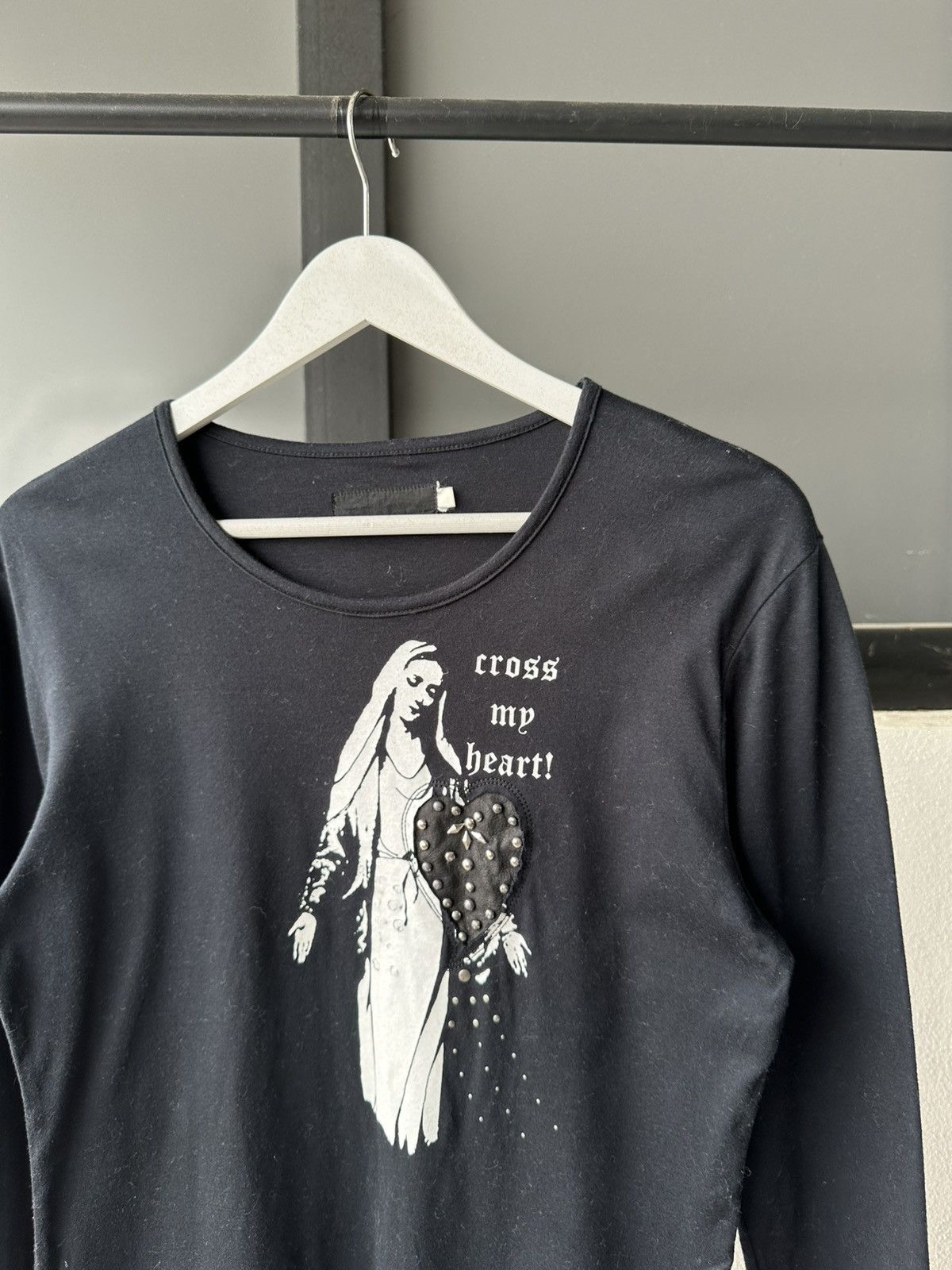 L7 Real Hip SS09 L7 Real Hip '' Cross my heart '' black long sleeve Size US S / EU 44-46 / 1 - 10 Thumbnail