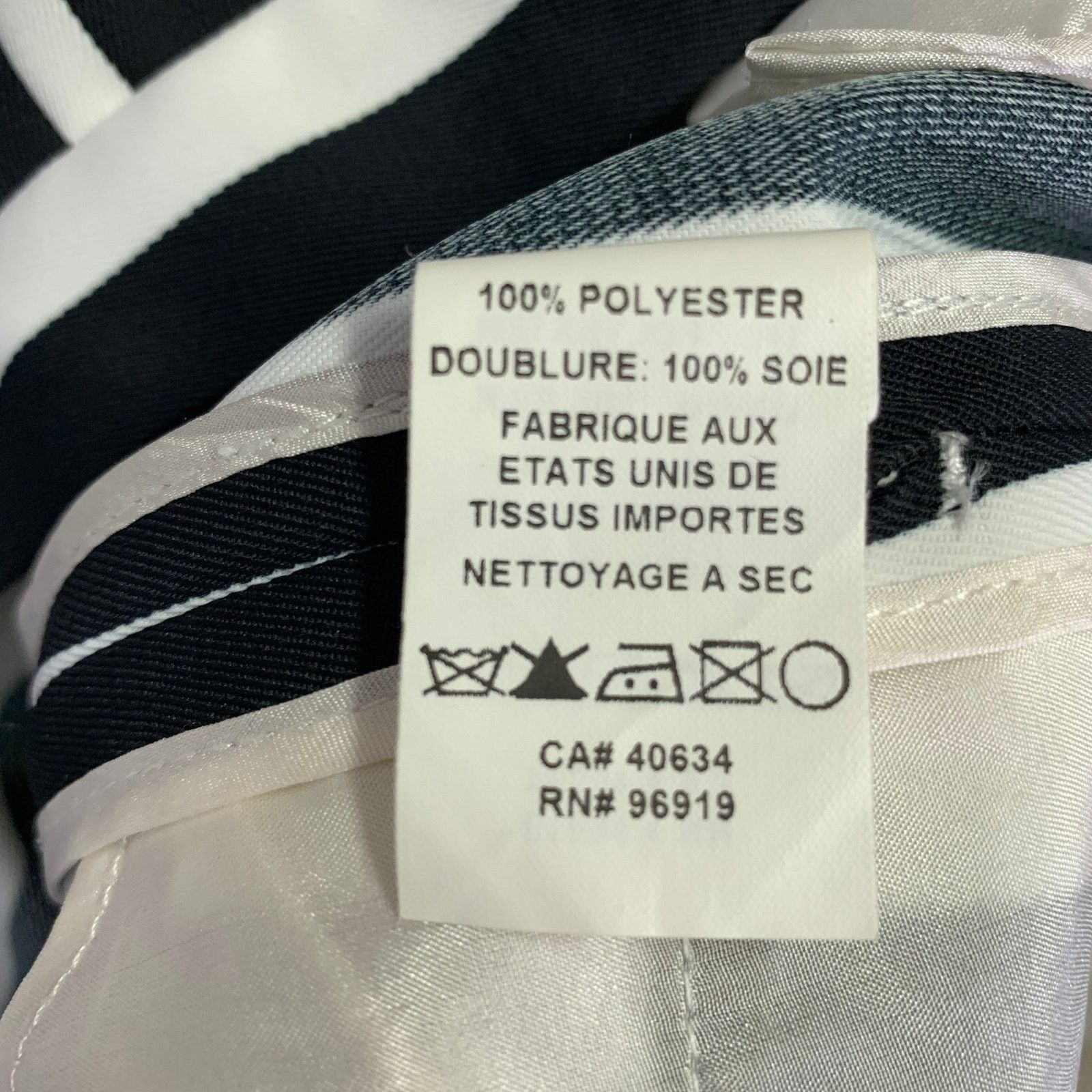 Marc Jacobs MARC JACOBS Size 6 Black White Polyester Stripe Pencil Skirt Size 28" / US 6 / IT 42 - 6 Thumbnail