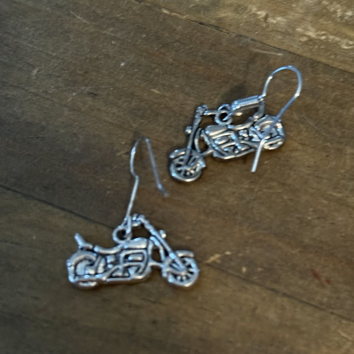 Other Silver tone motorcycle dangle earrings Size ONE SIZE - 3 Thumbnail