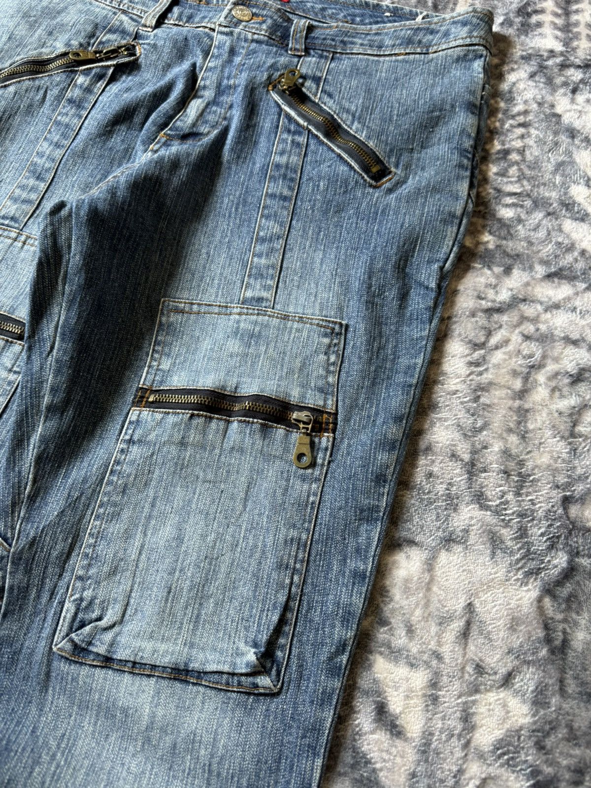 Japanese Brand × Le Grande Bleu (L.G.B.) Goddess Utility Patch Pocket Cargo Flared Jeans Size US 32 / EU 48 - 5 Thumbnail