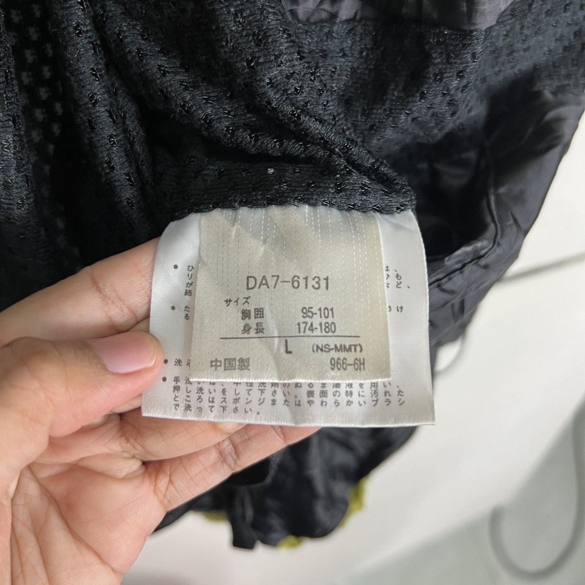 Descente 🔥 A SEVEN DESCENTE TECHNICAL TECHWEAR HOODIE JACKET Size US L / EU 52-54 / 3 - 17 Thumbnail