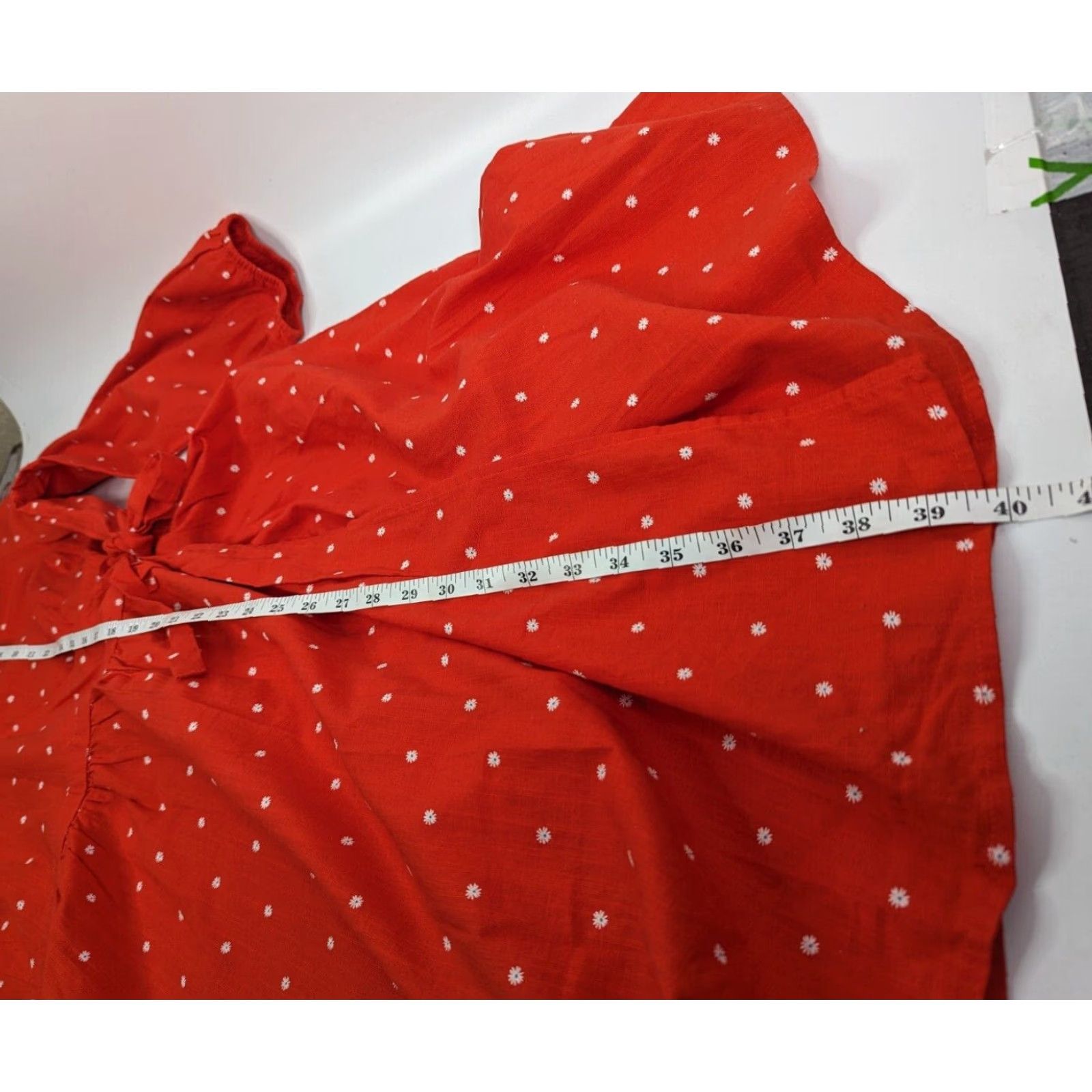 Old Navy Old Navy Women's Dress Wrap Floral Red White Elastic Waist V-Neck Tie 2X Plus Long Sleeve Knee Length Linen 100% Cotton Shirt Womens Size XXL / US 16-18 / IT 52-54 - 6 Thumbnail