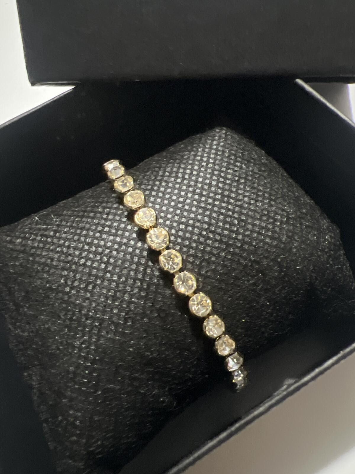 The Unbranded Brand 18K gold plated Elegant Gold Tennis Bracelet CZ crystals Size ONE SIZE - 3 Thumbnail