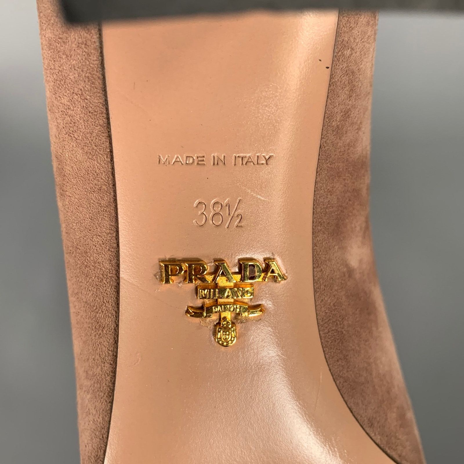 Prada PRADA Size 8.5 Khaki Silver buckle Suede Pumps Size US 8.5 / IT 38.5 - 7 Thumbnail