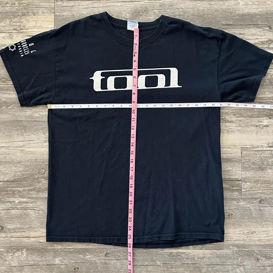 Gildan Vintage 2009 Official Tool Tour Band T Shirt Los Angeles Size US L / EU 52-54 / 3 - 7 Thumbnail